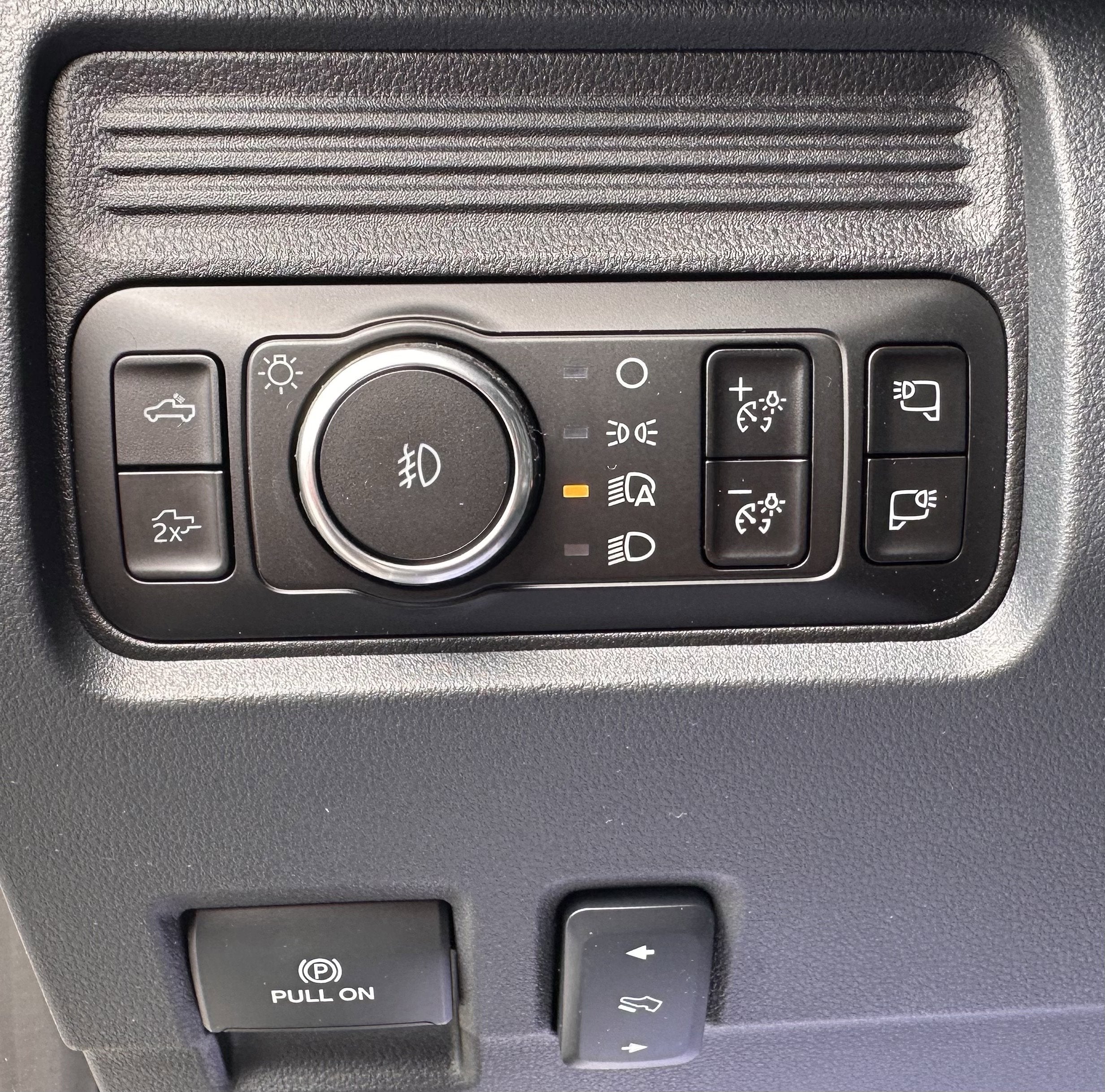 2026 Ford Super Duty F-350 DRW LARIAT
