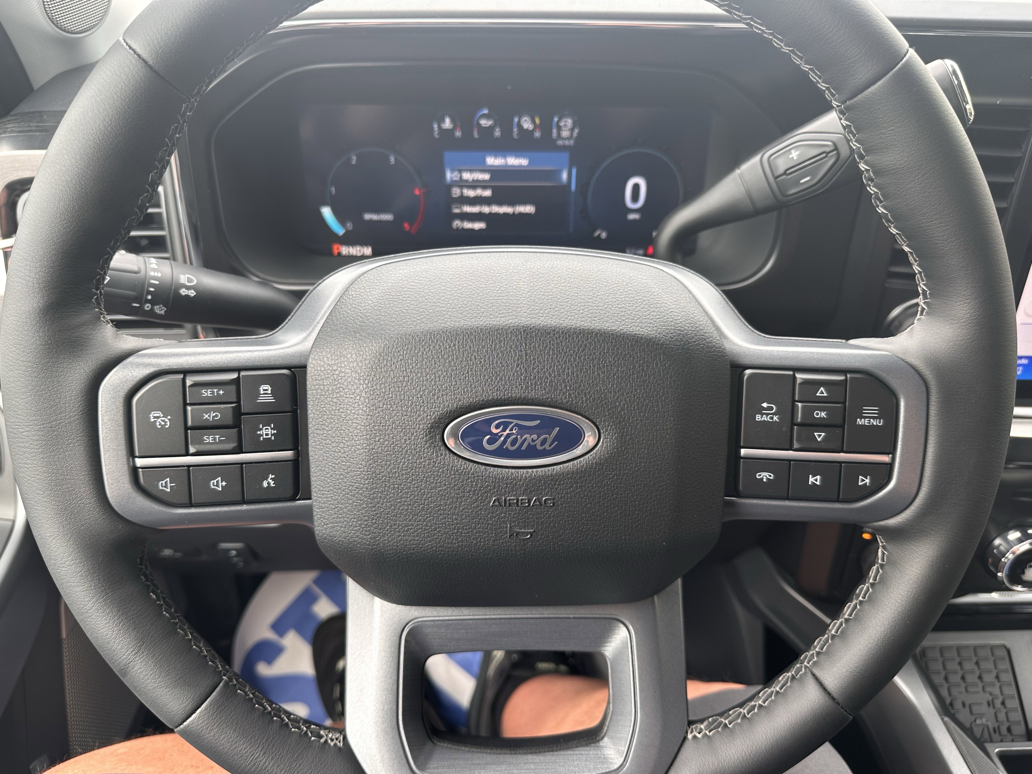 2026 Ford Super Duty F-350 DRW LARIAT