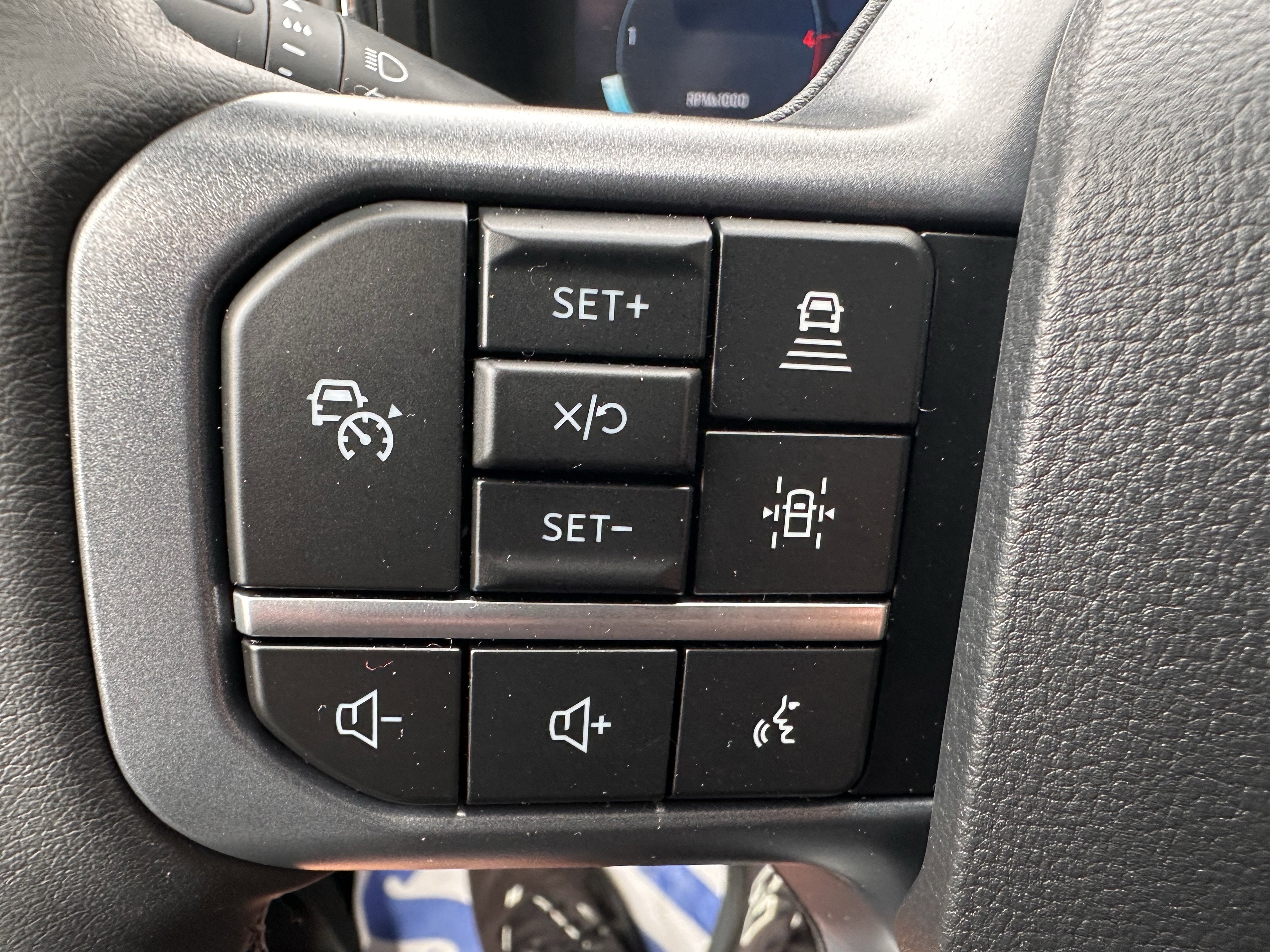 2026 Ford Super Duty F-350 DRW LARIAT