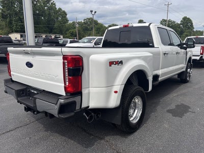 2026 Ford Super Duty F-350 DRW LARIAT