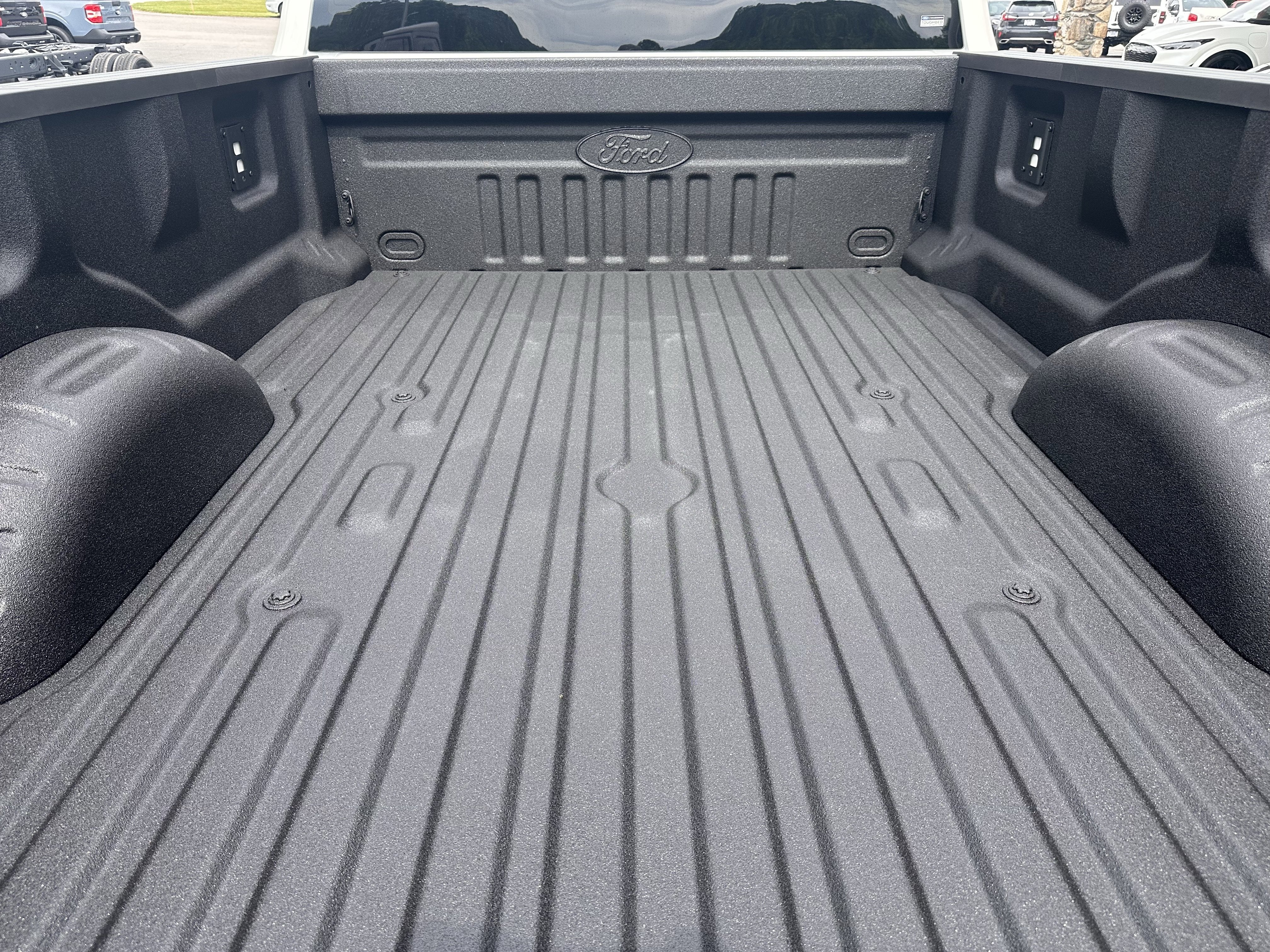 2026 Ford Super Duty F-350 DRW LARIAT