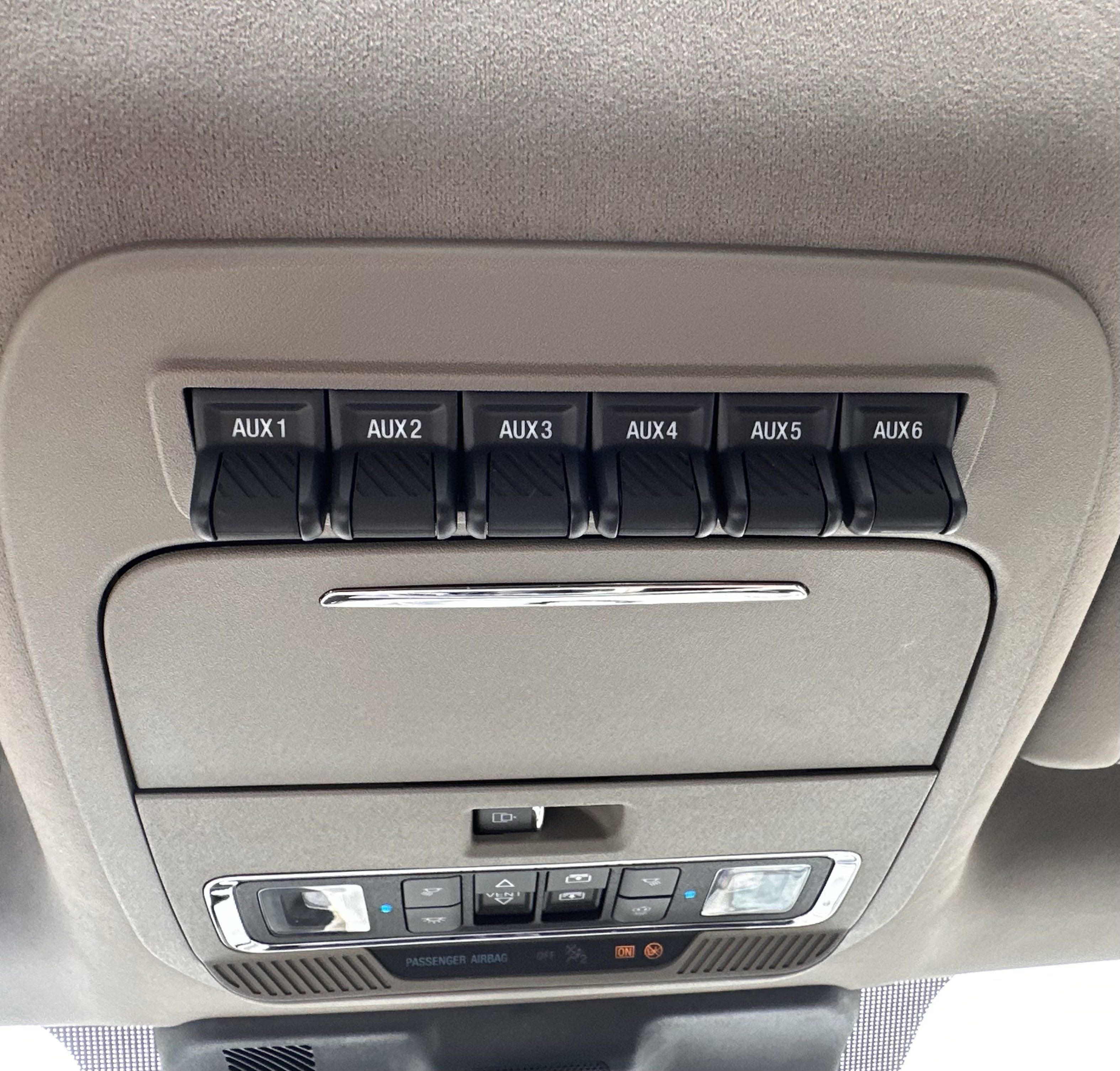 2025 Ford Super Duty F-350 DRW Platinum