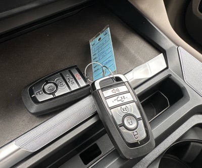 2025 Ford Super Duty F-350 DRW Platinum