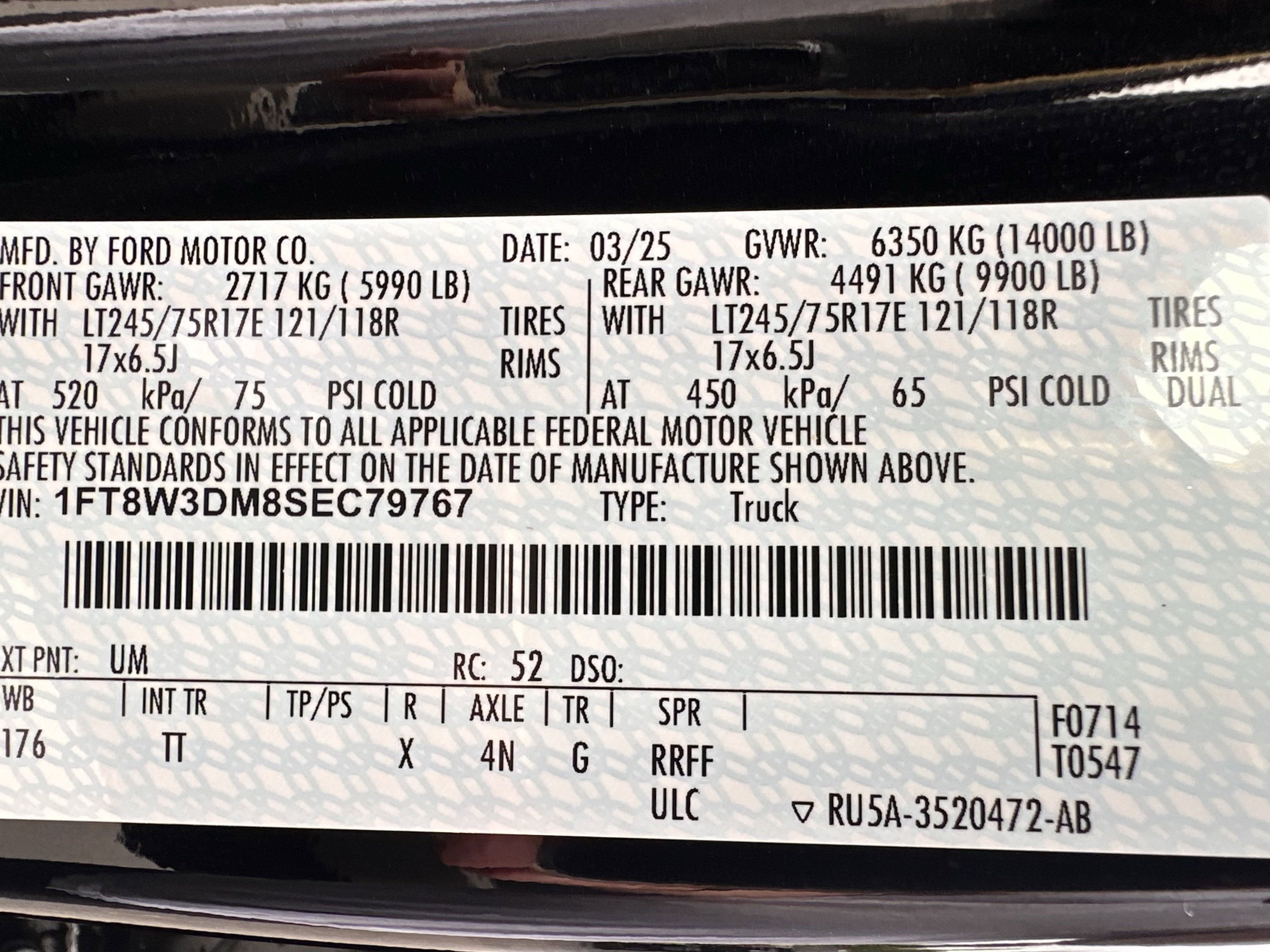 2025 Ford Super Duty F-350 DRW Platinum