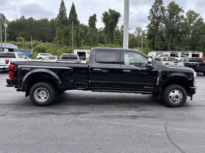 2025 Ford Super Duty F-350 DRW Platinum