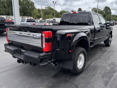 2025 Ford Super Duty F-350 DRW Platinum