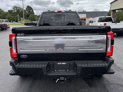 2025 Ford Super Duty F-350 DRW Platinum