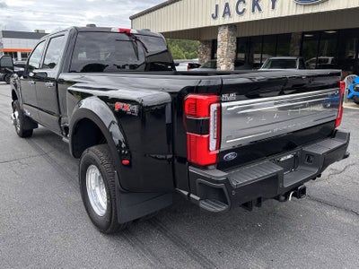 2025 Ford Super Duty F-350 DRW Platinum