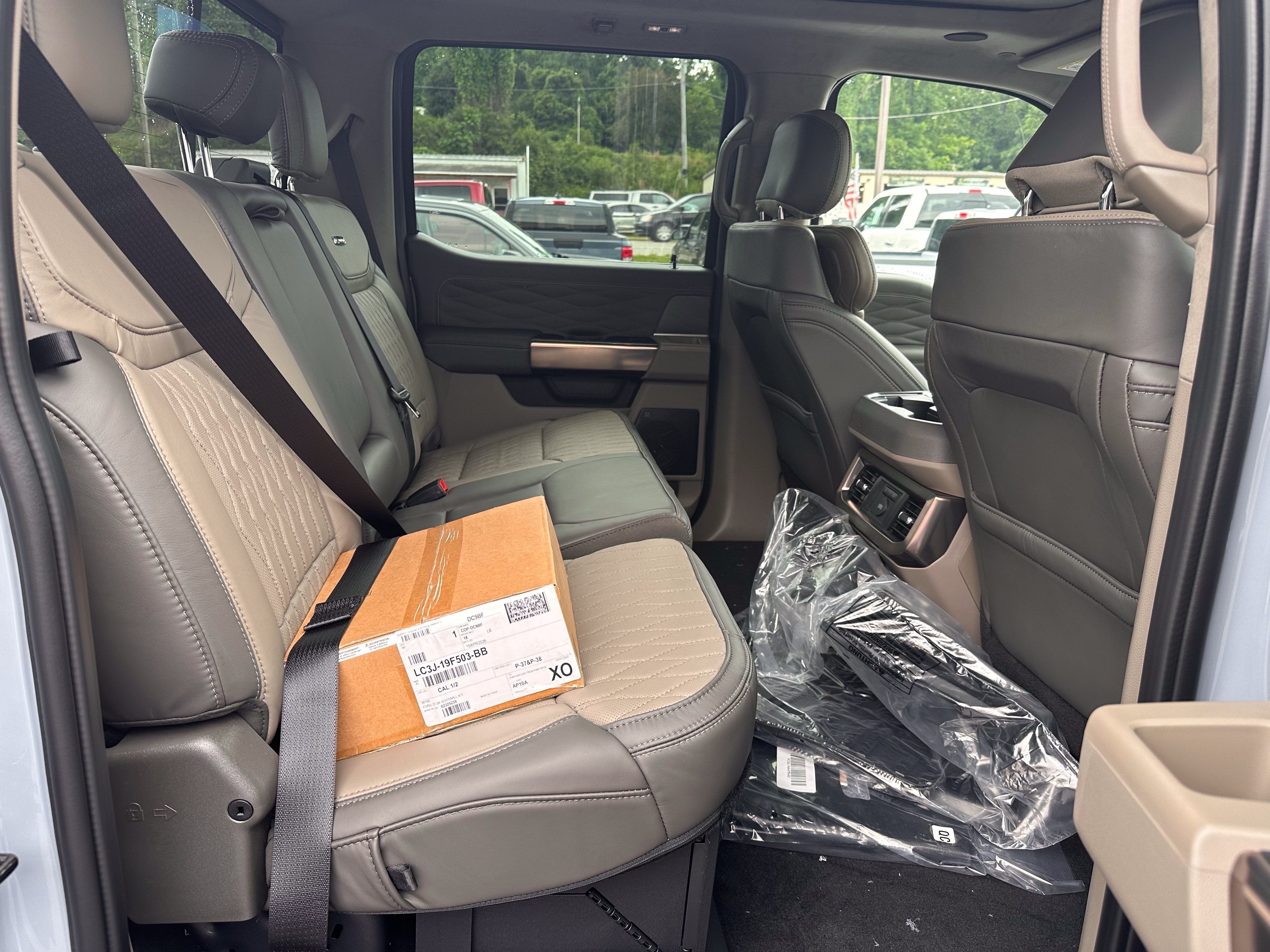 2026 Ford Super Duty F-350 DRW Platinum
