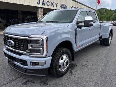 2026 Ford Super Duty F-350 DRW Platinum