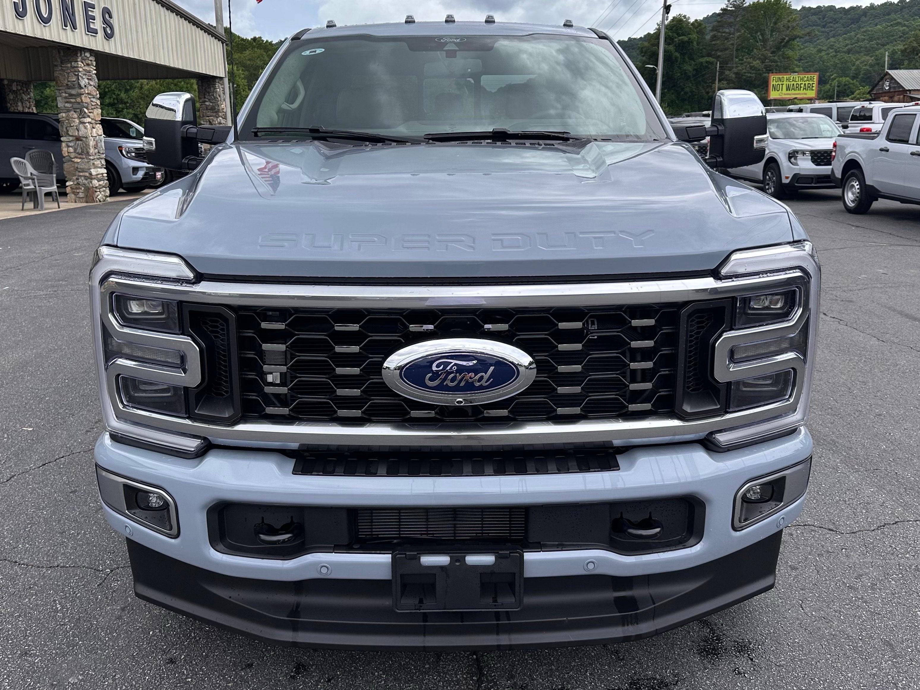 2026 Ford Super Duty F-350 DRW Platinum