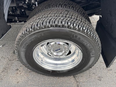 2026 Ford Super Duty F-350 DRW Platinum
