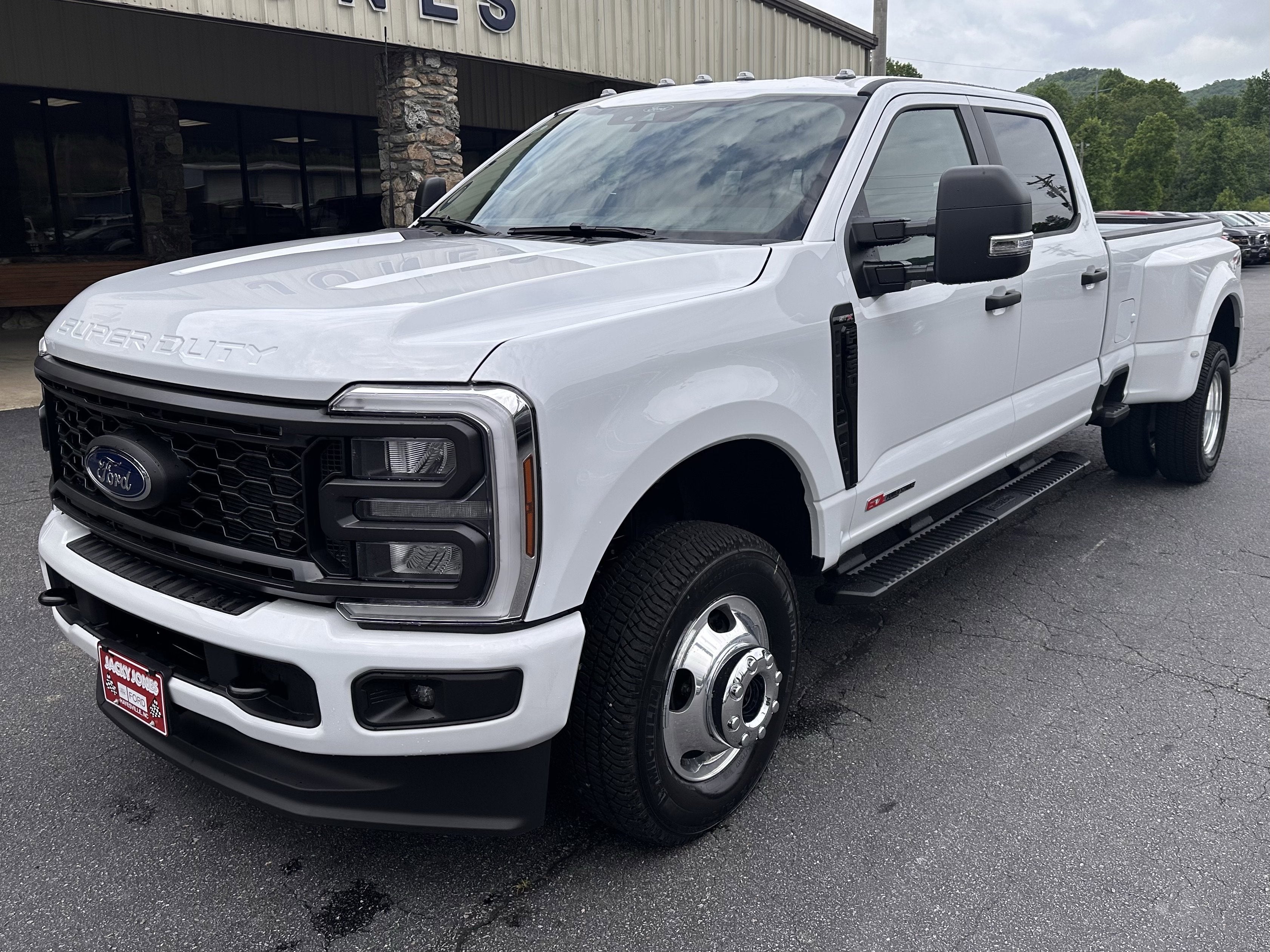 2026 Ford Super Duty F-350 DRW XL