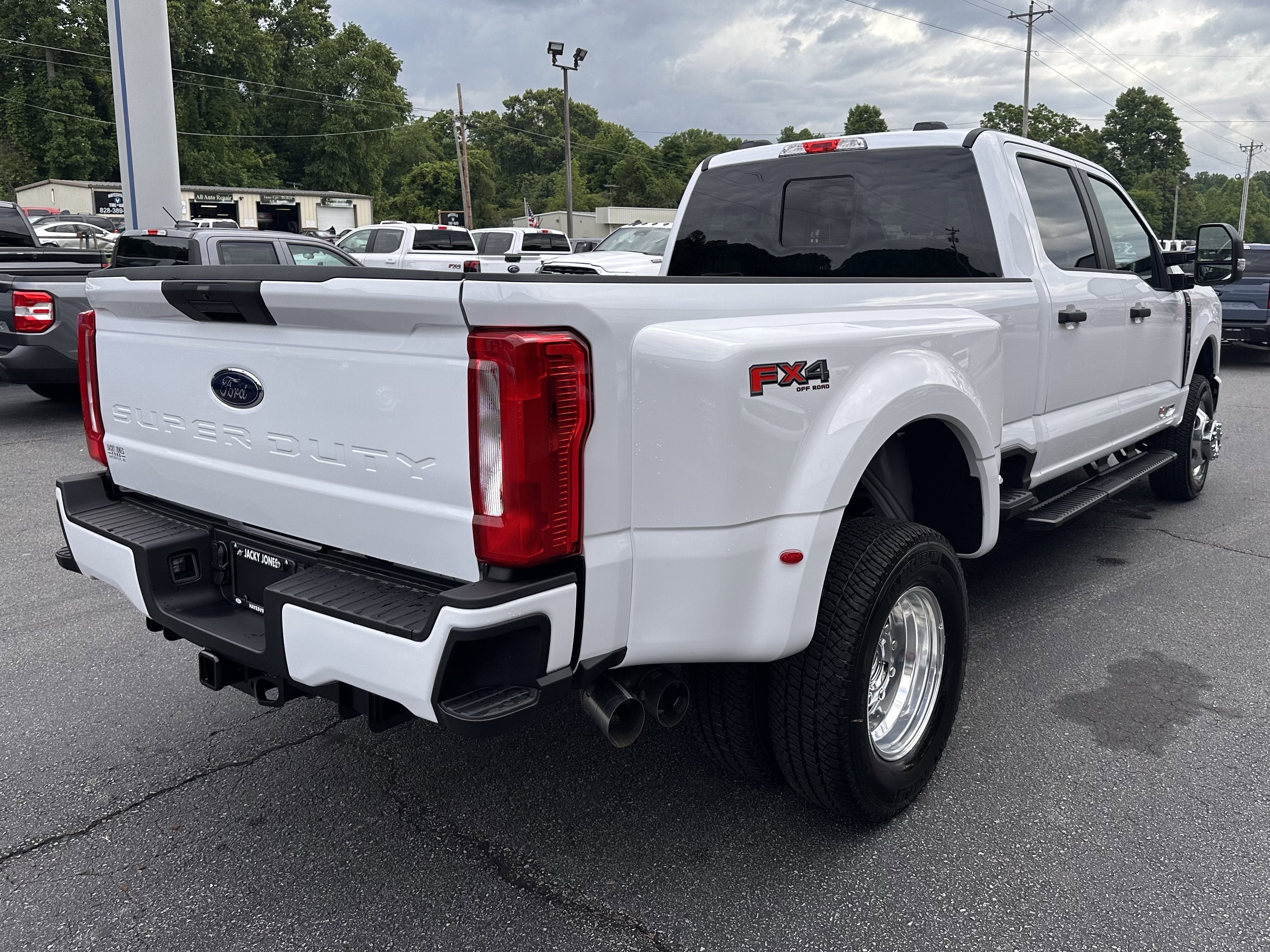 2026 Ford Super Duty F-350 DRW XL