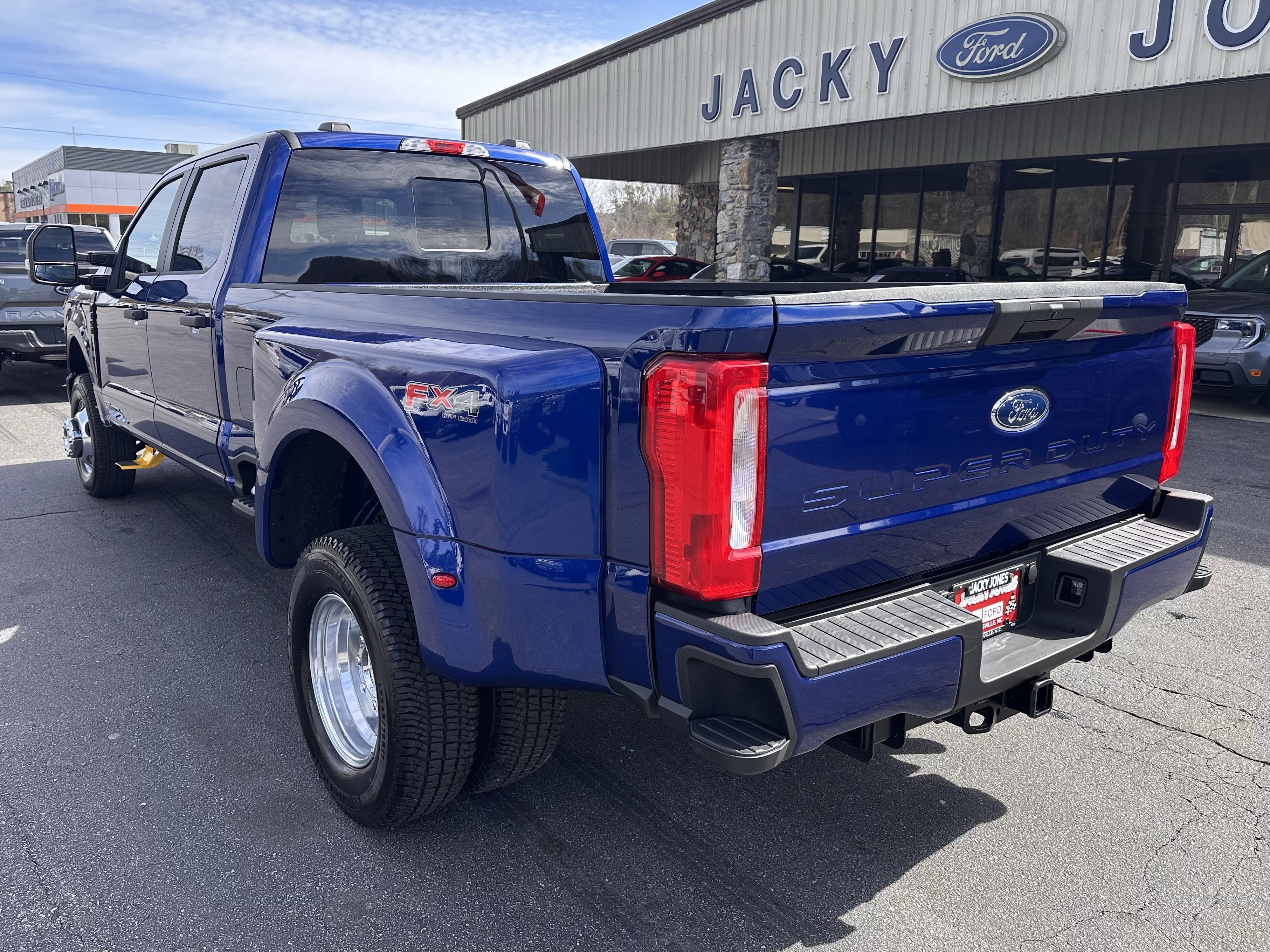 2026 Ford Super Duty F-350 DRW XL