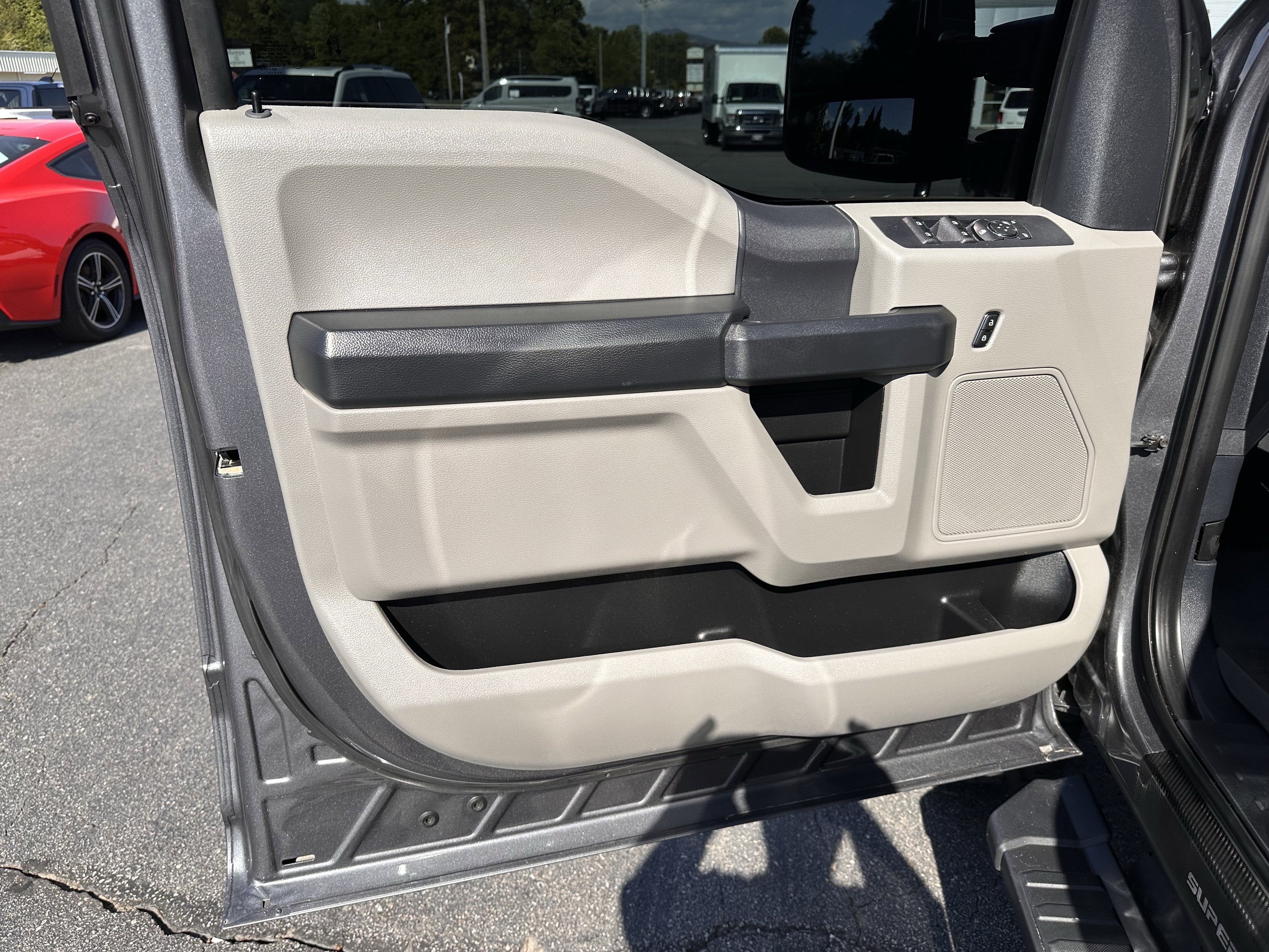 2022 Ford Super Duty F-350 DRW STX