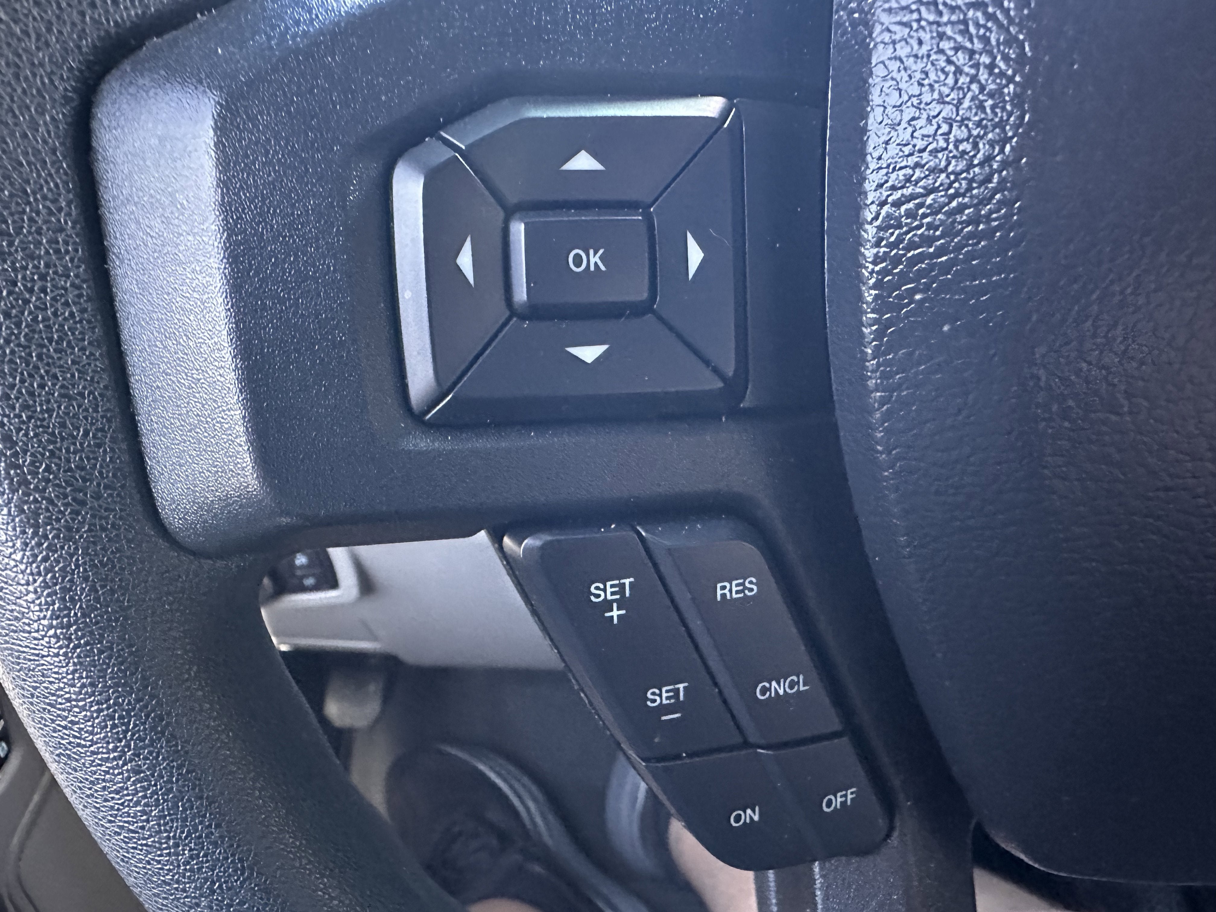 2022 Ford Super Duty F-350 DRW STX