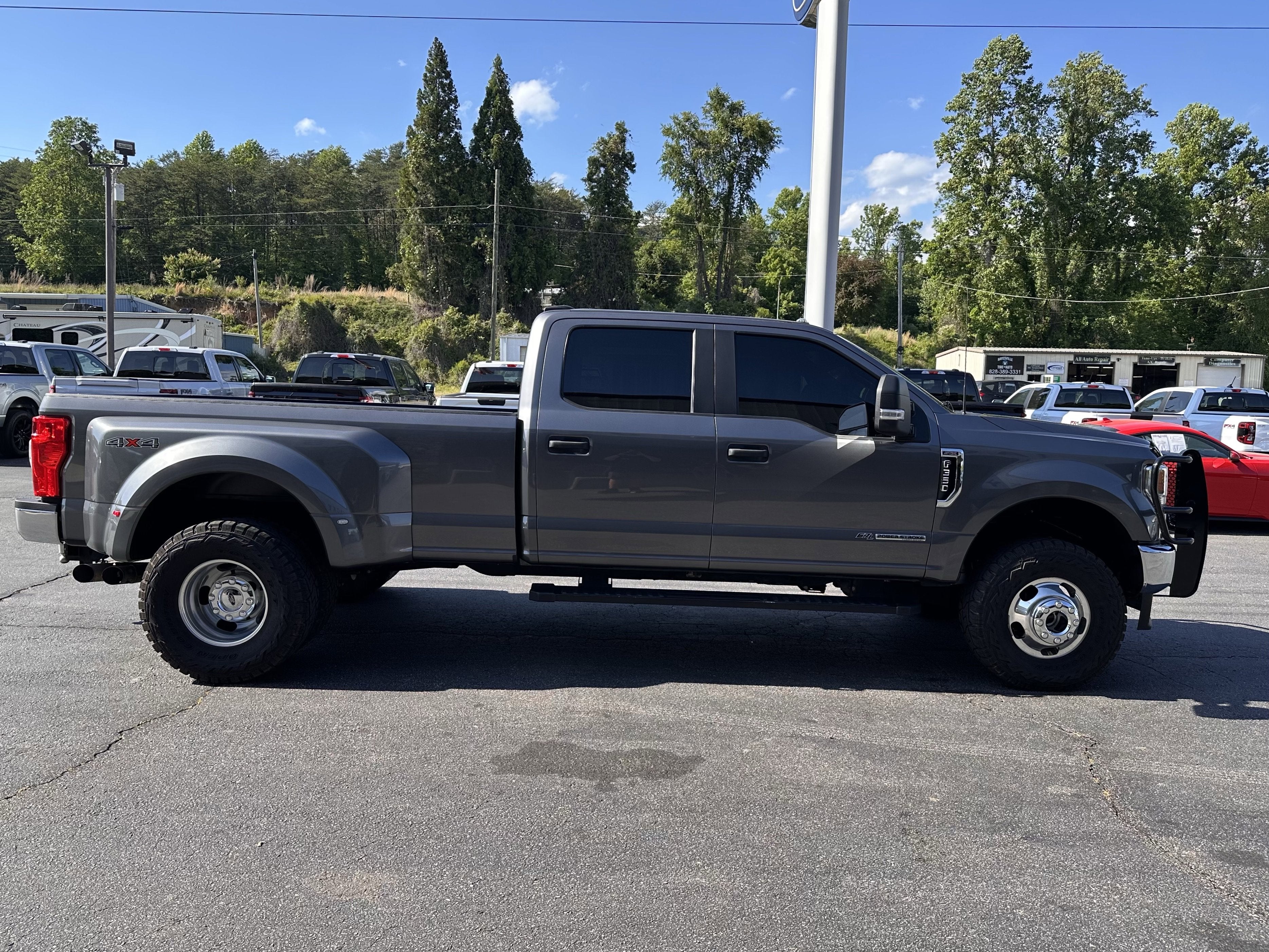 2022 Ford Super Duty F-350 DRW STX