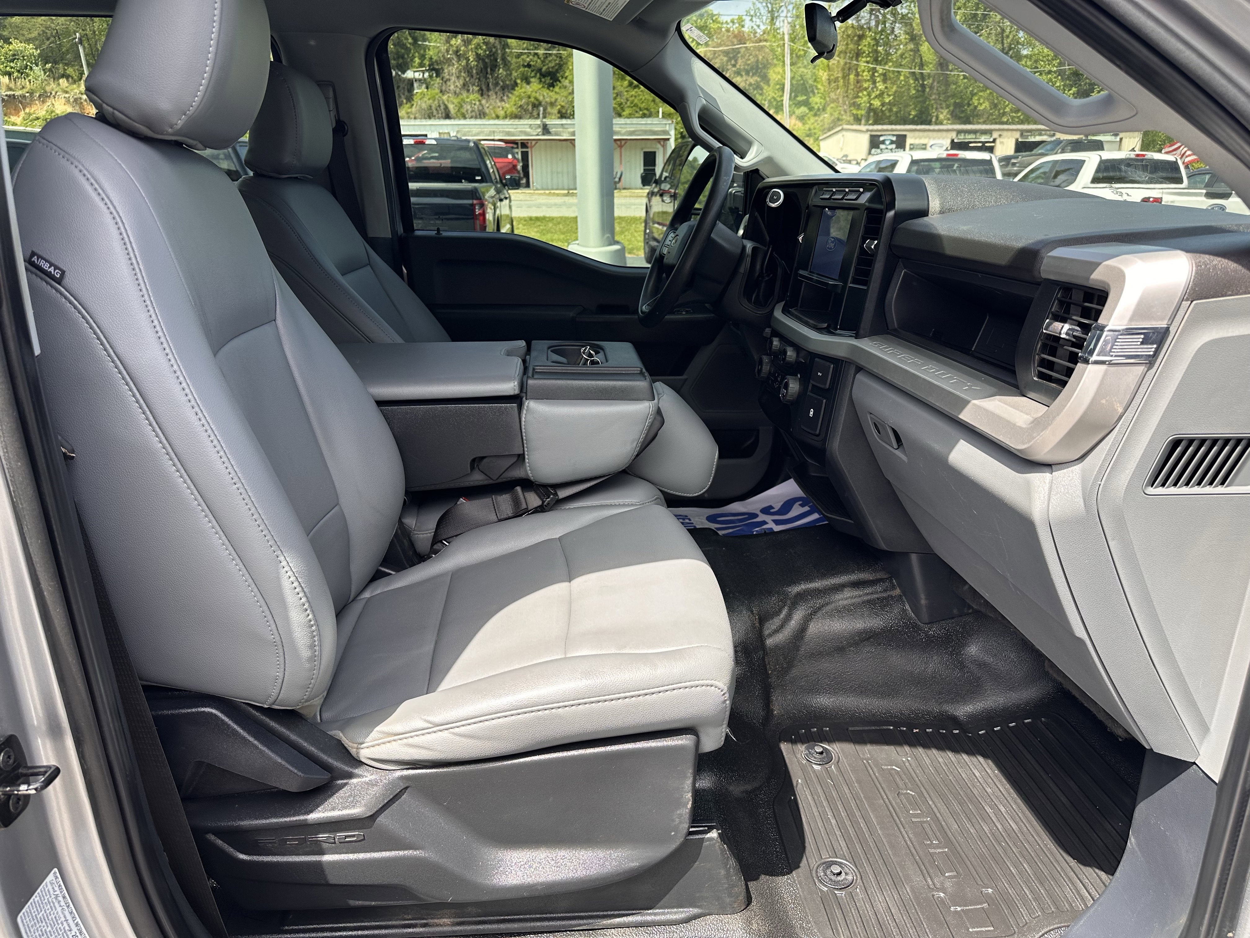 2024 Ford Super Duty F-350 DRW XL