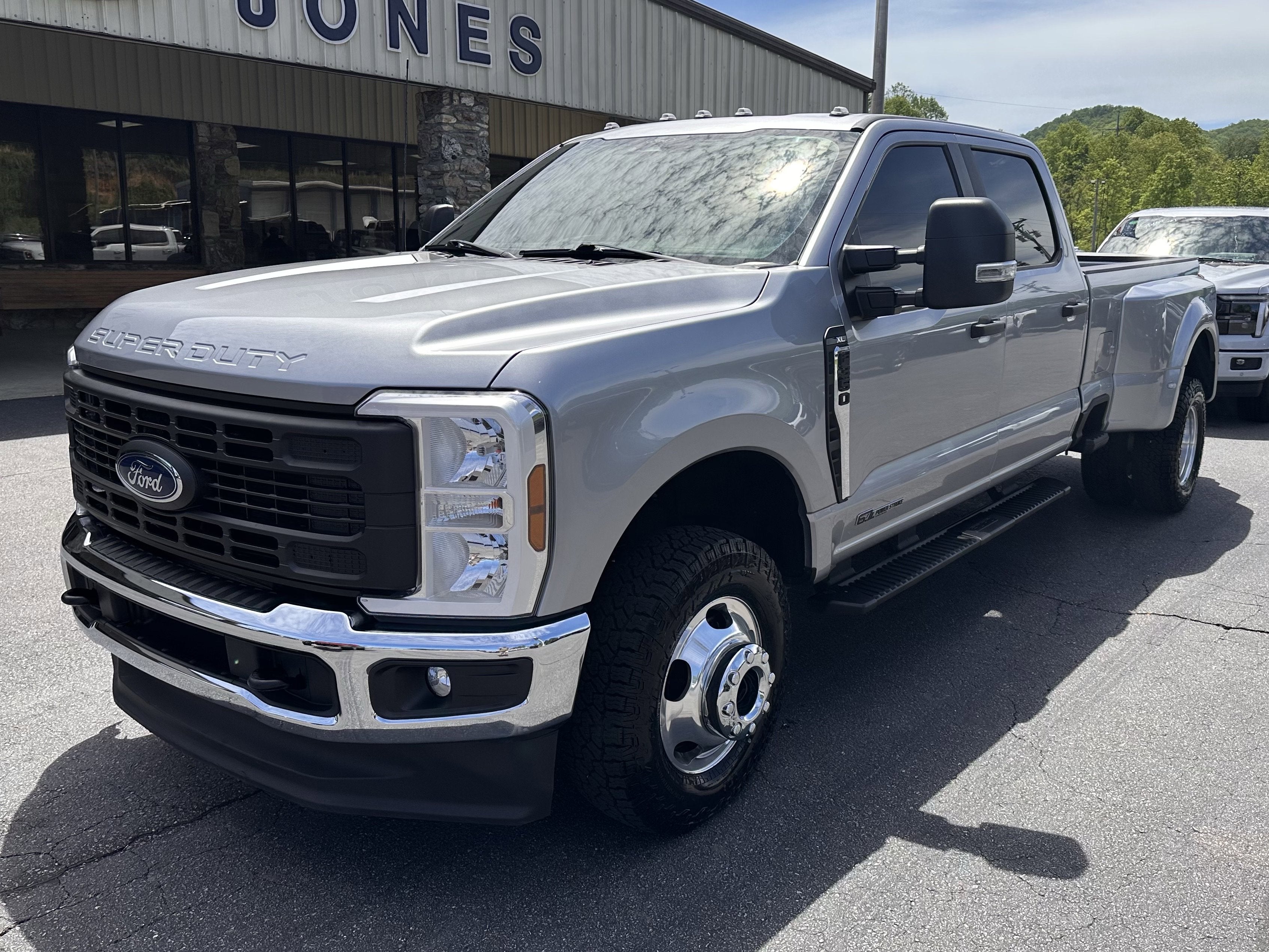 2024 Ford Super Duty F-350 DRW XL