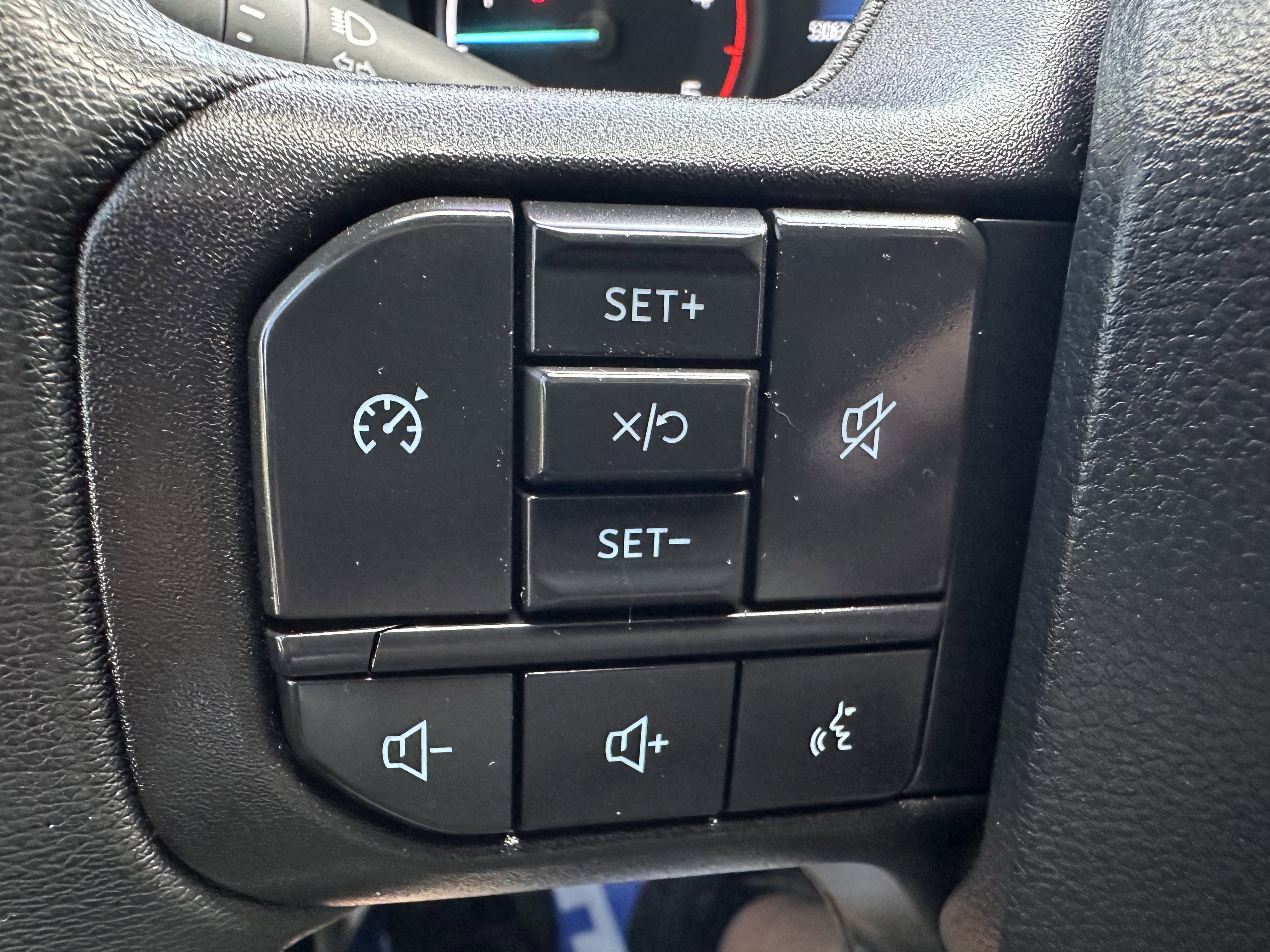 2024 Ford Super Duty F-350 DRW XL