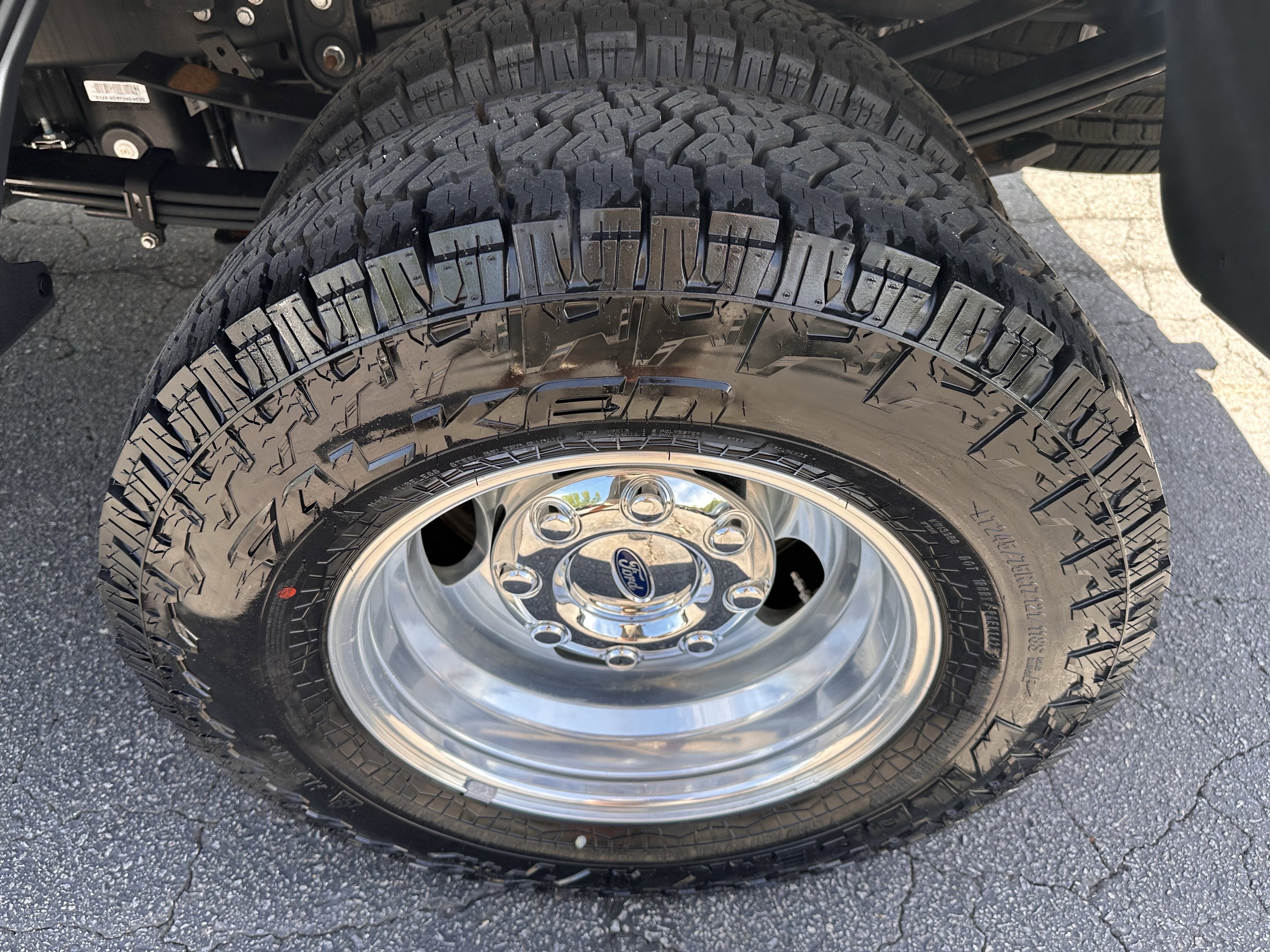 2024 Ford Super Duty F-350 DRW XL