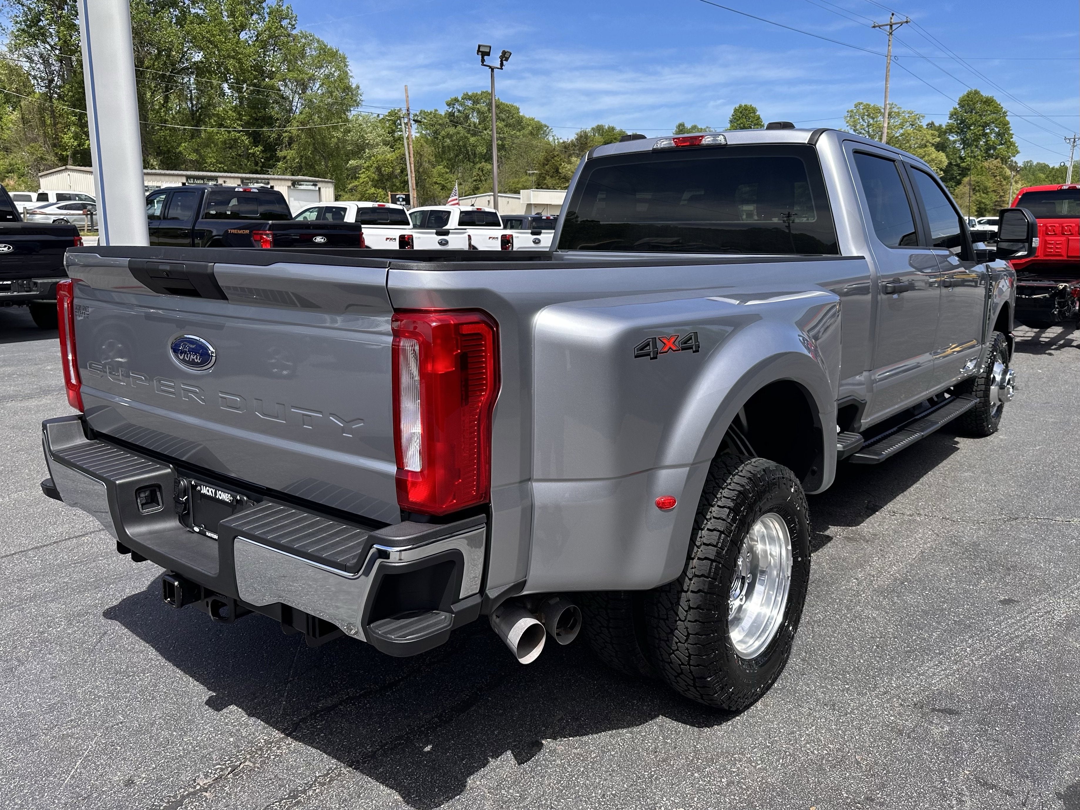 2024 Ford Super Duty F-350 DRW XL