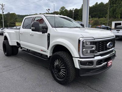 2026 Ford Super Duty F-450 LARIAT