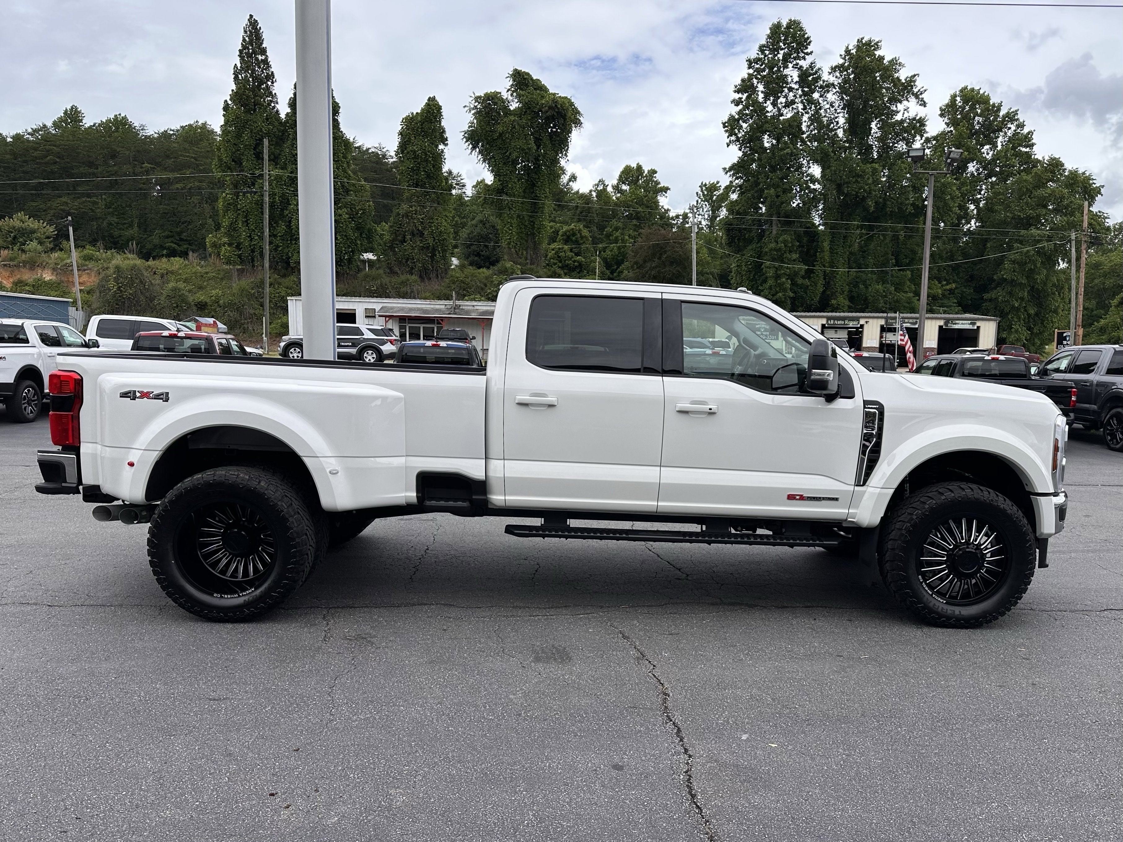 2026 Ford Super Duty F-450 LARIAT