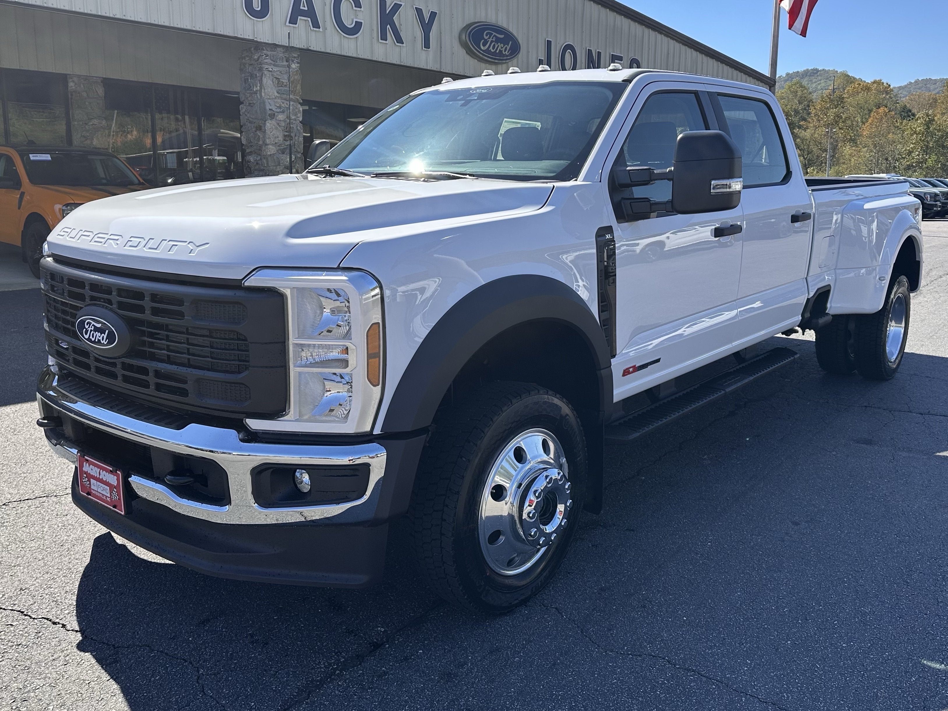2027 Ford Super Duty F-450 DRW XL