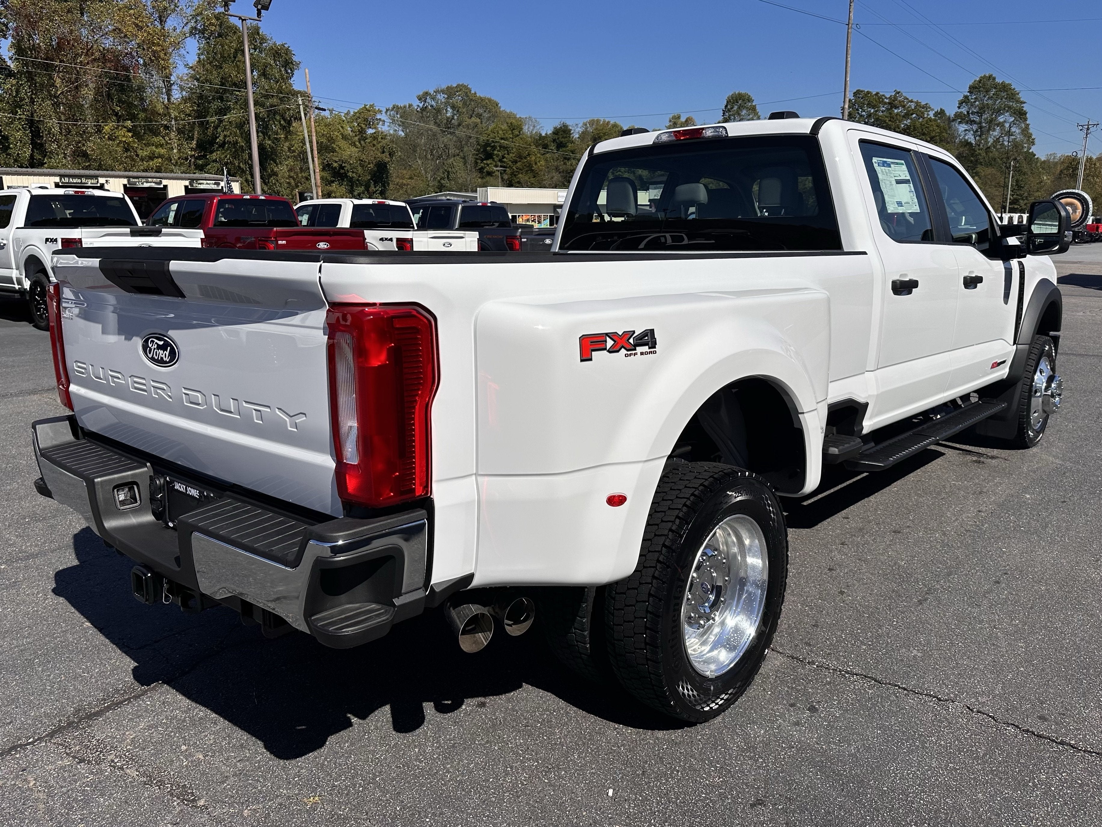 2027 Ford Super Duty F-450 DRW XL
