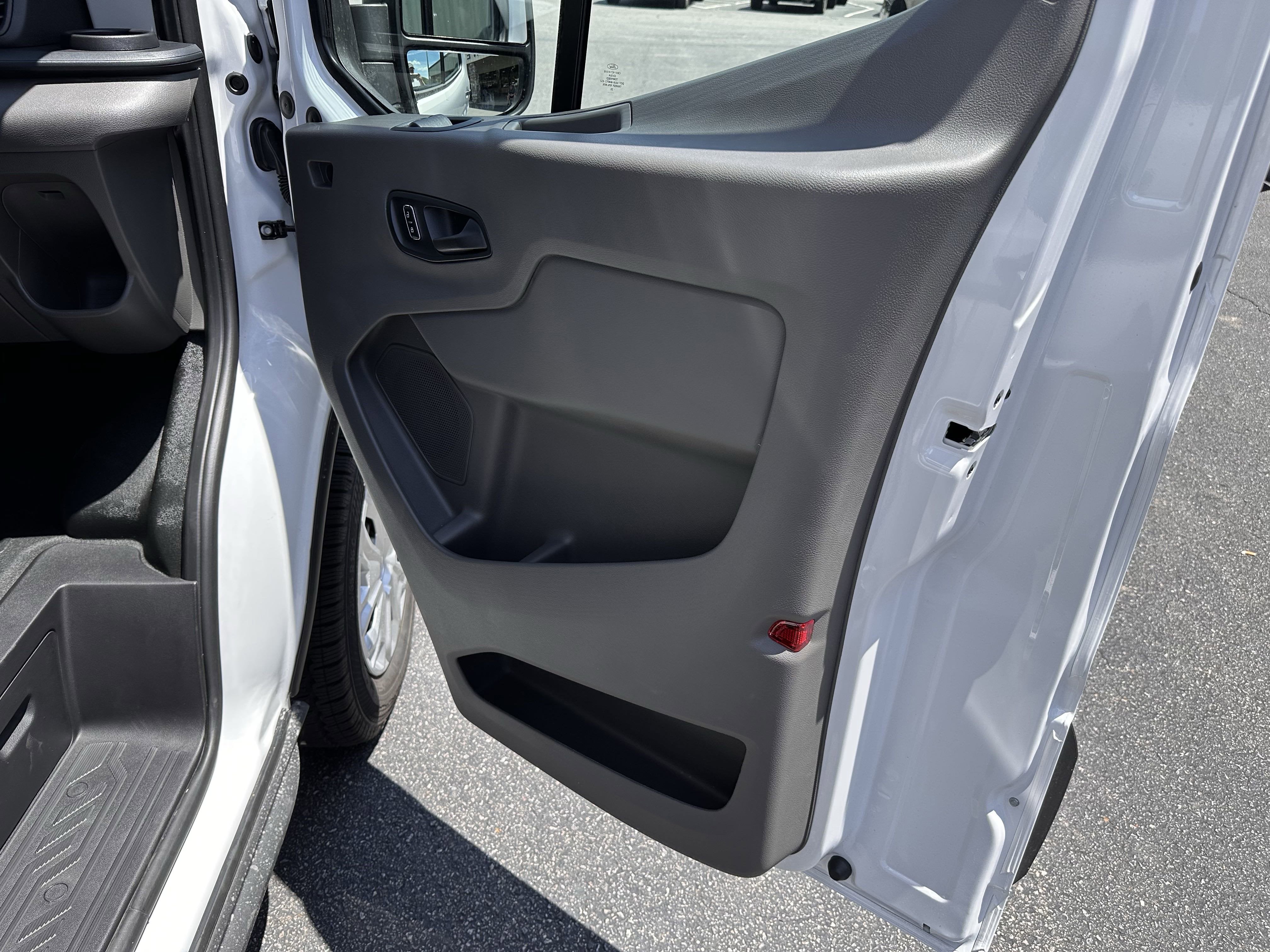 2025 Ford Transit MR Cargo Van XL