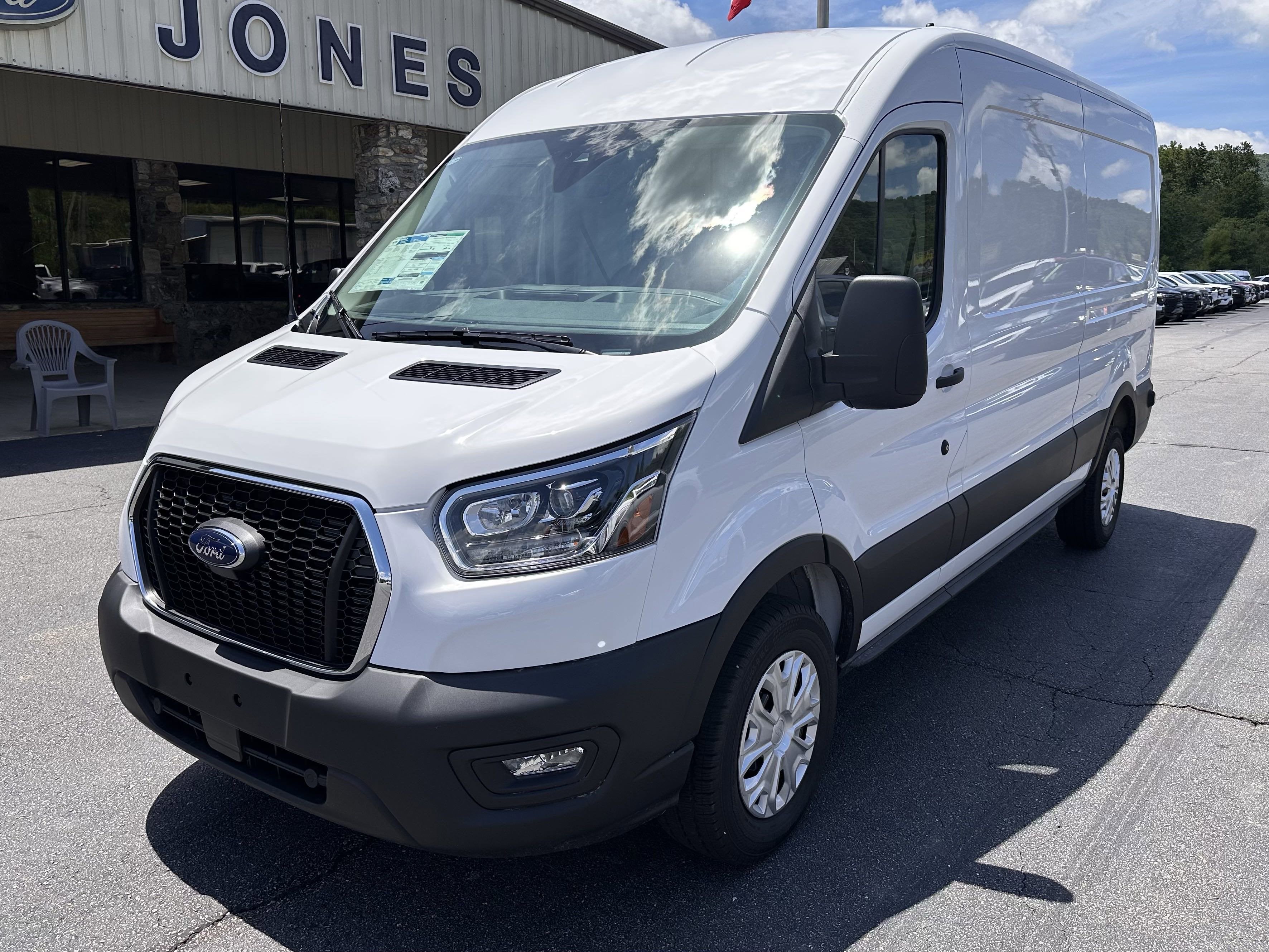 2025 Ford Transit MR Cargo Van XL