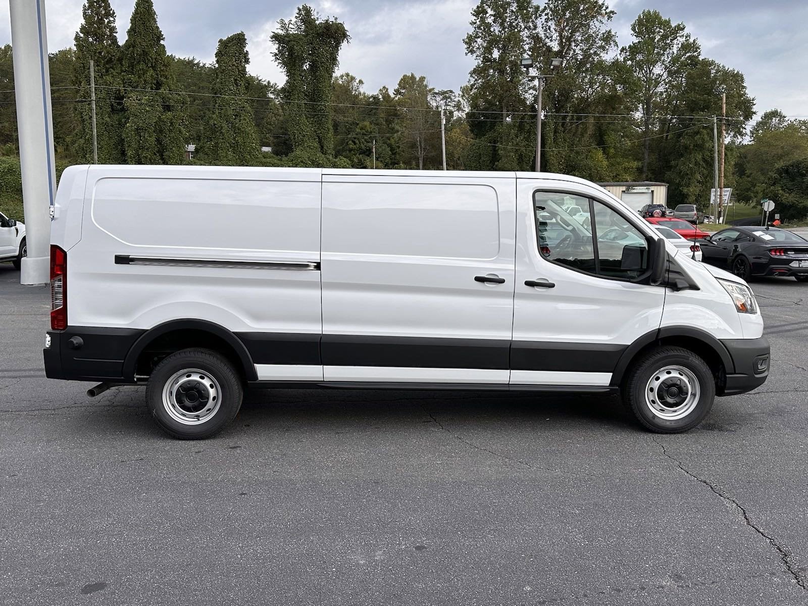 2024 Ford Transit LR Cargo Van XL