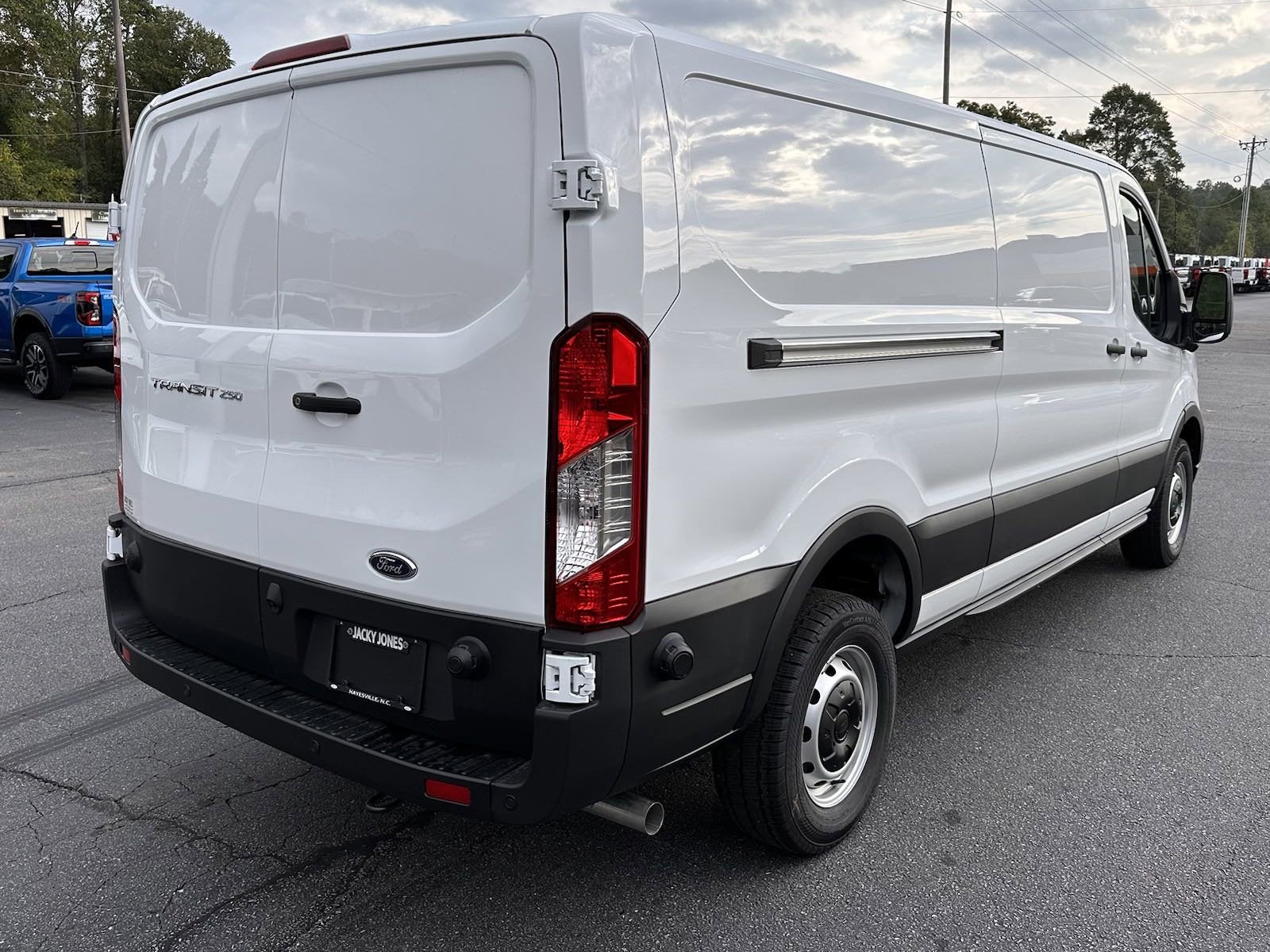2024 Ford Transit LR Cargo Van XL