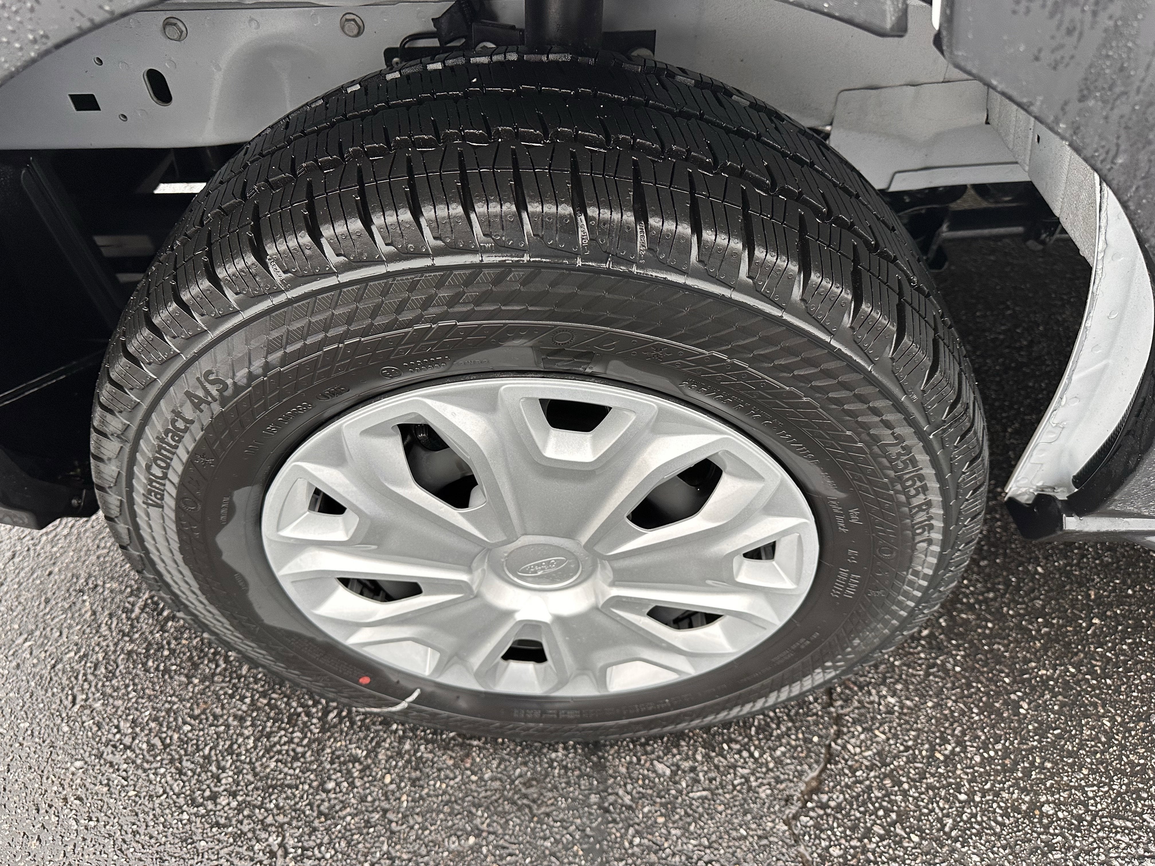 2025 Ford Transit LR Cargo Van XL