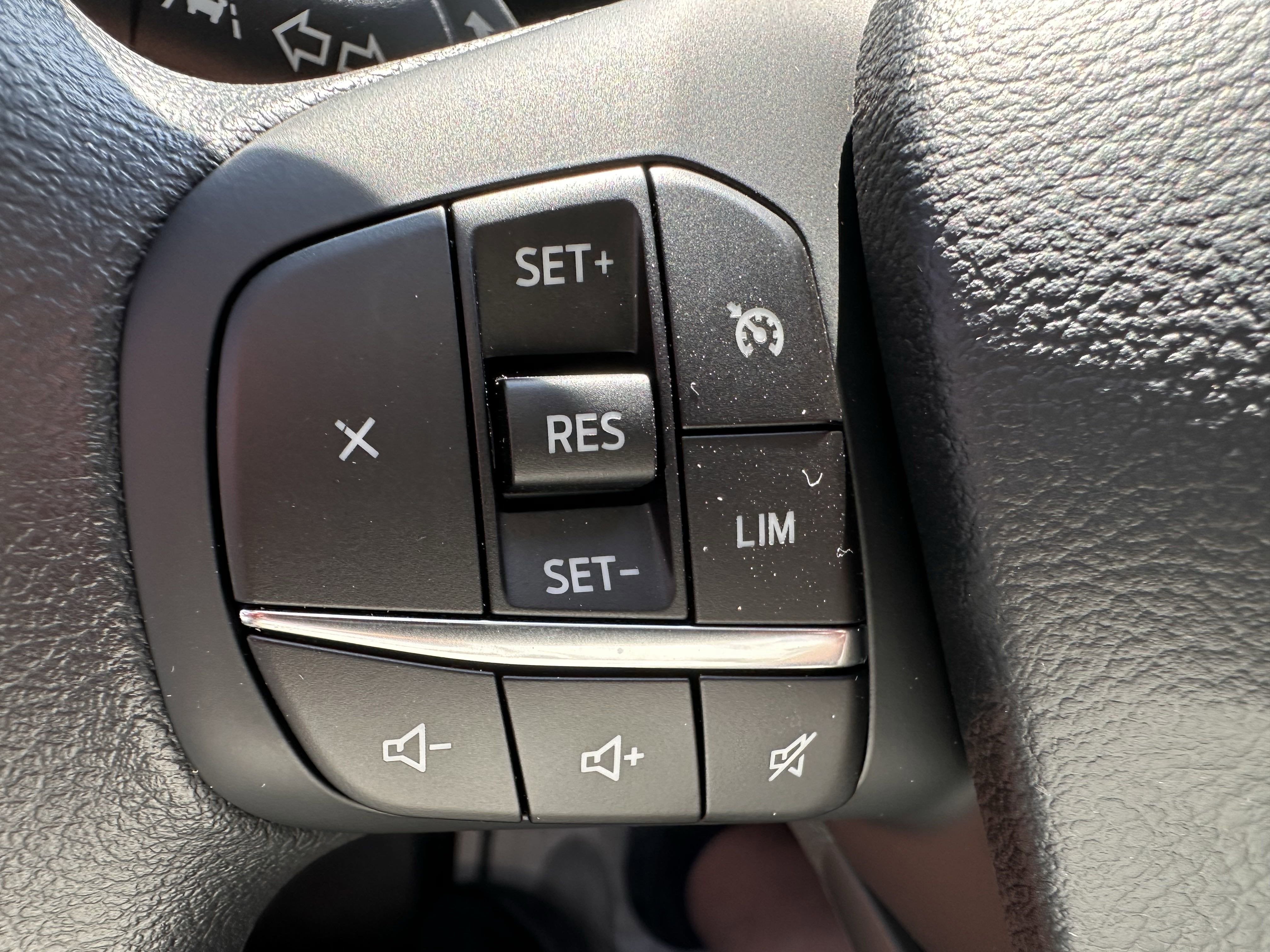 2025 Ford Transit LR Cargo Van XL