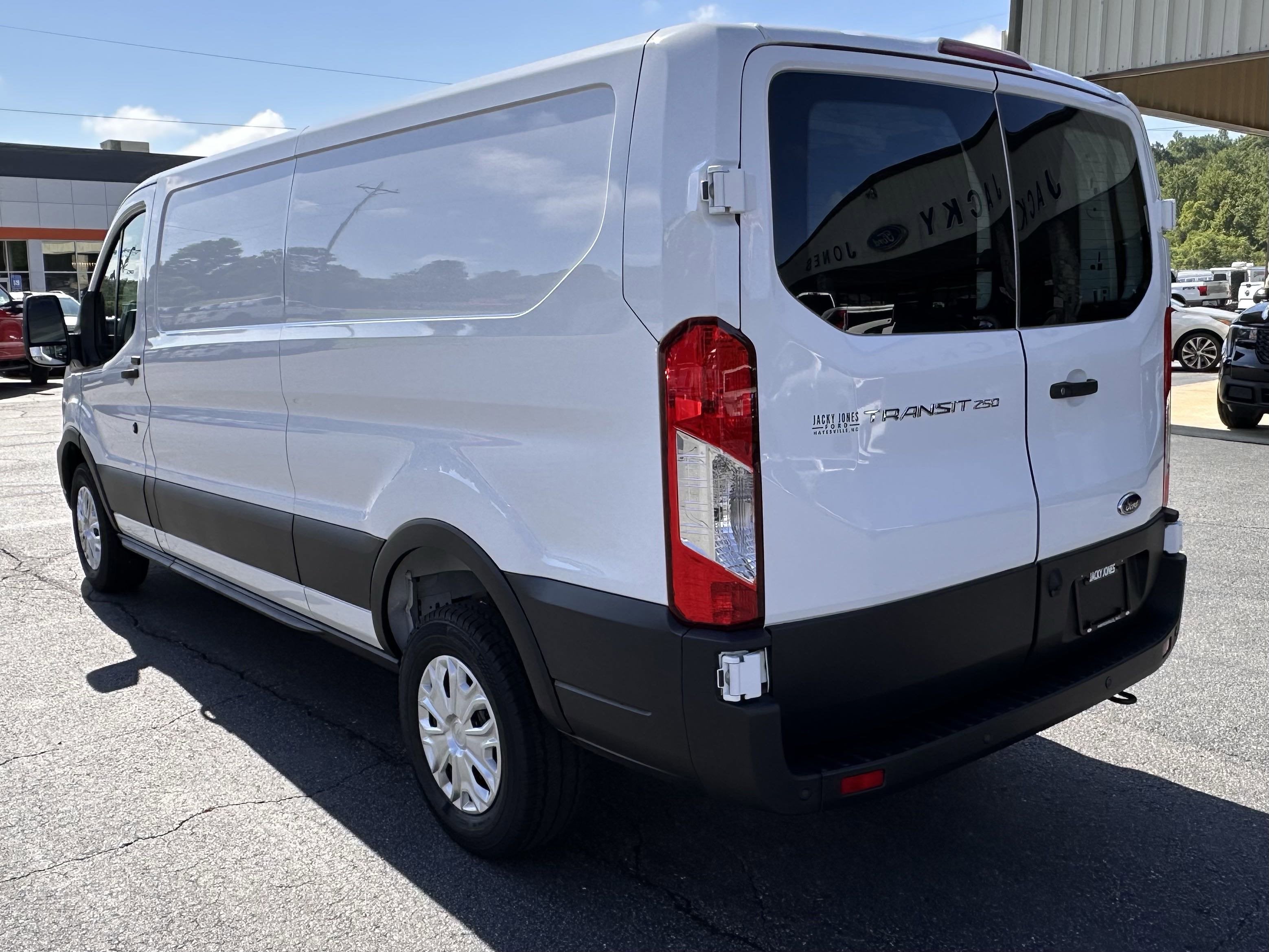 2025 Ford Transit LR Cargo Van XL