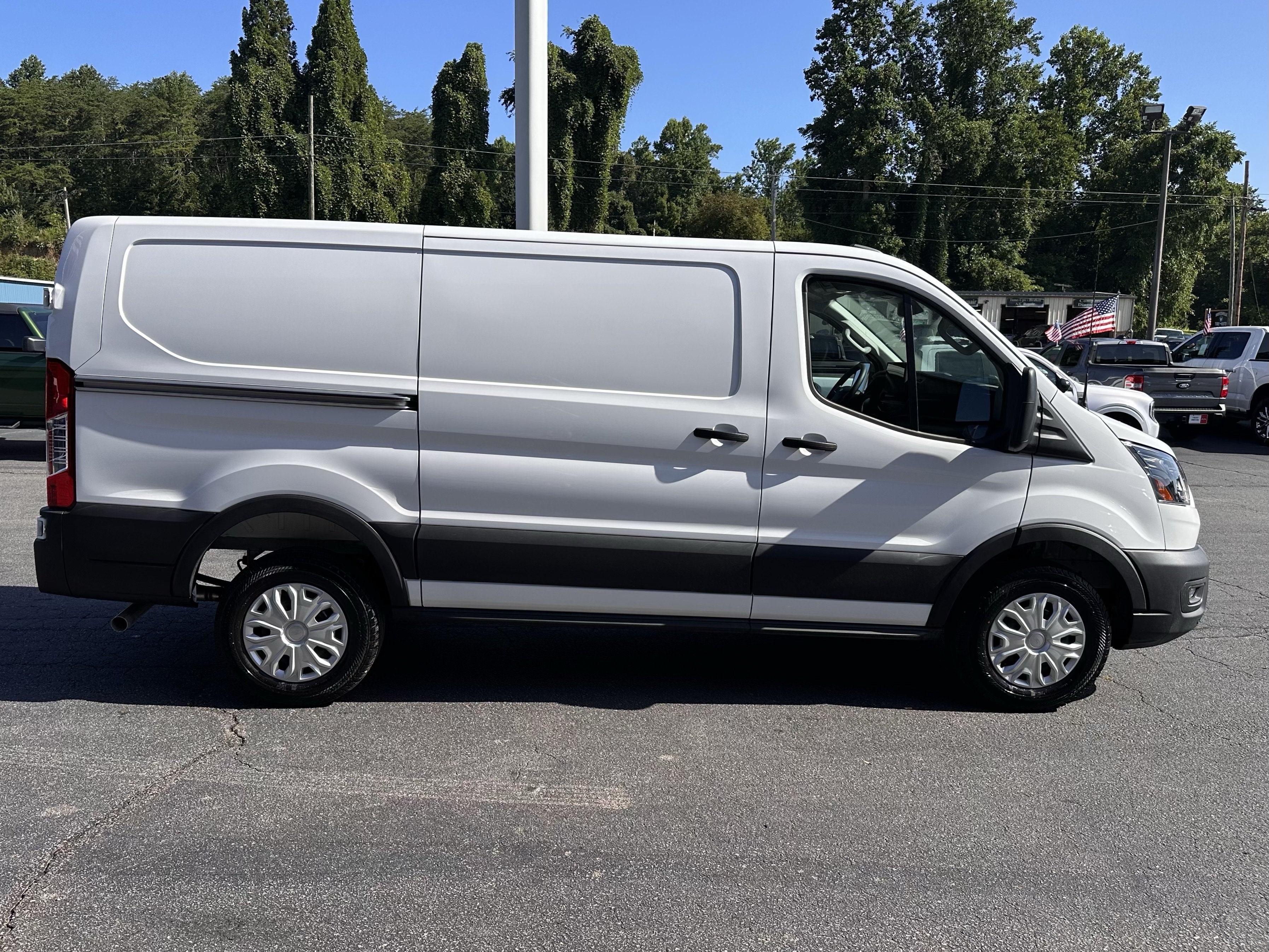 2026 Ford Transit LR Cargo Van XL