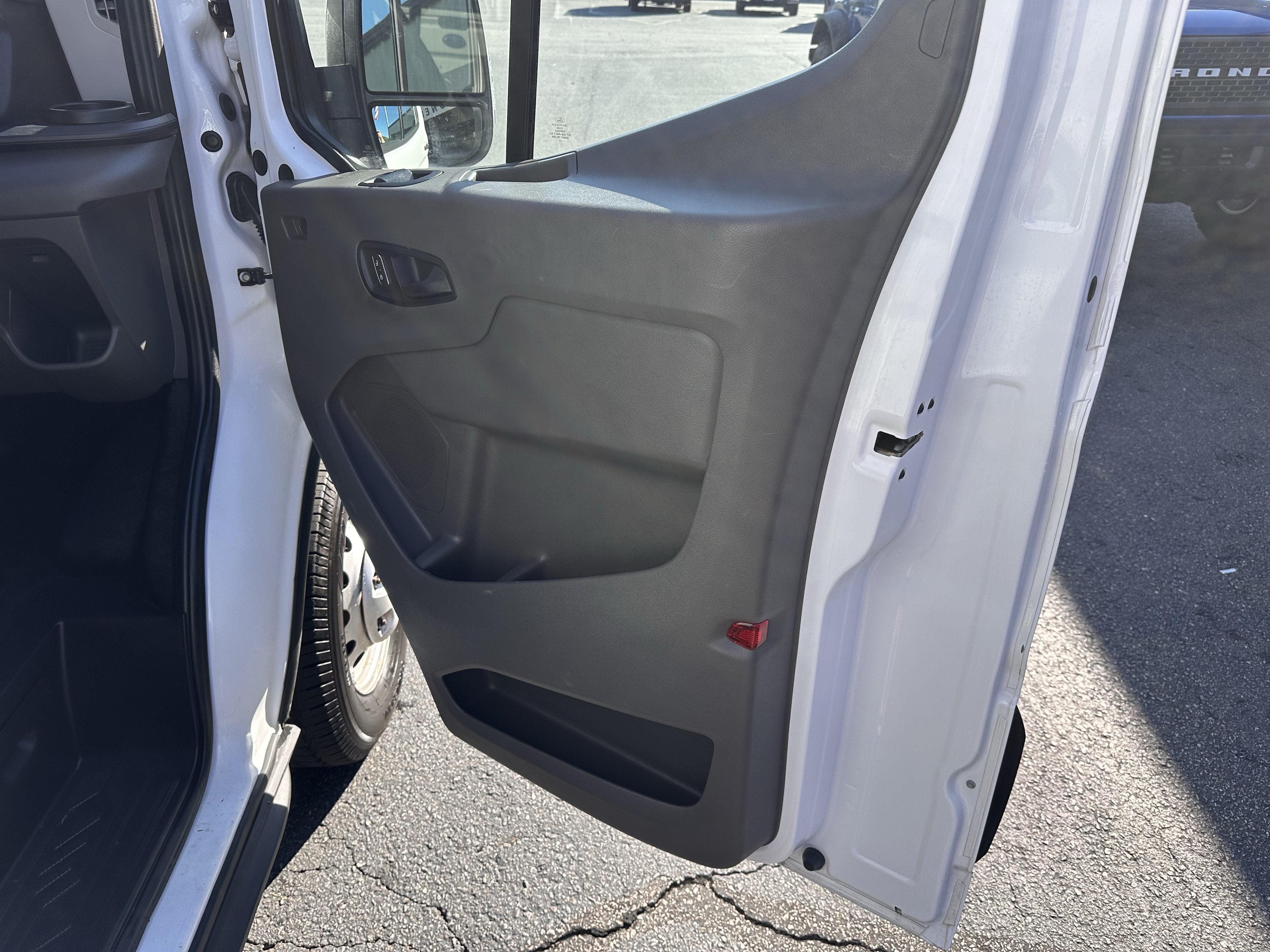 2024 Ford Transit Cargo Van T-250 148" Med Rf 9070 GVWR AWD