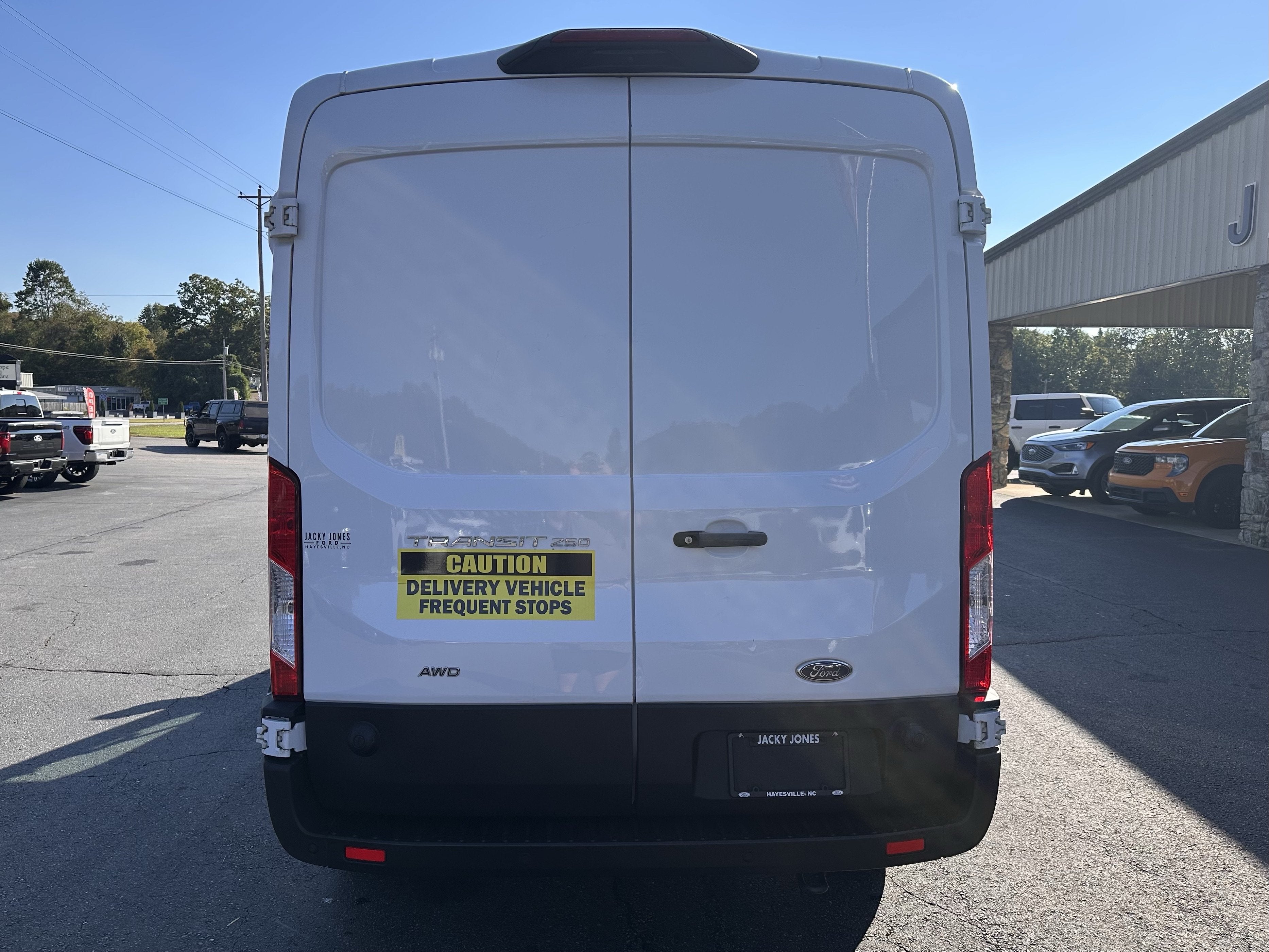 2024 Ford Transit Cargo Van T-250 148" Med Rf 9070 GVWR AWD