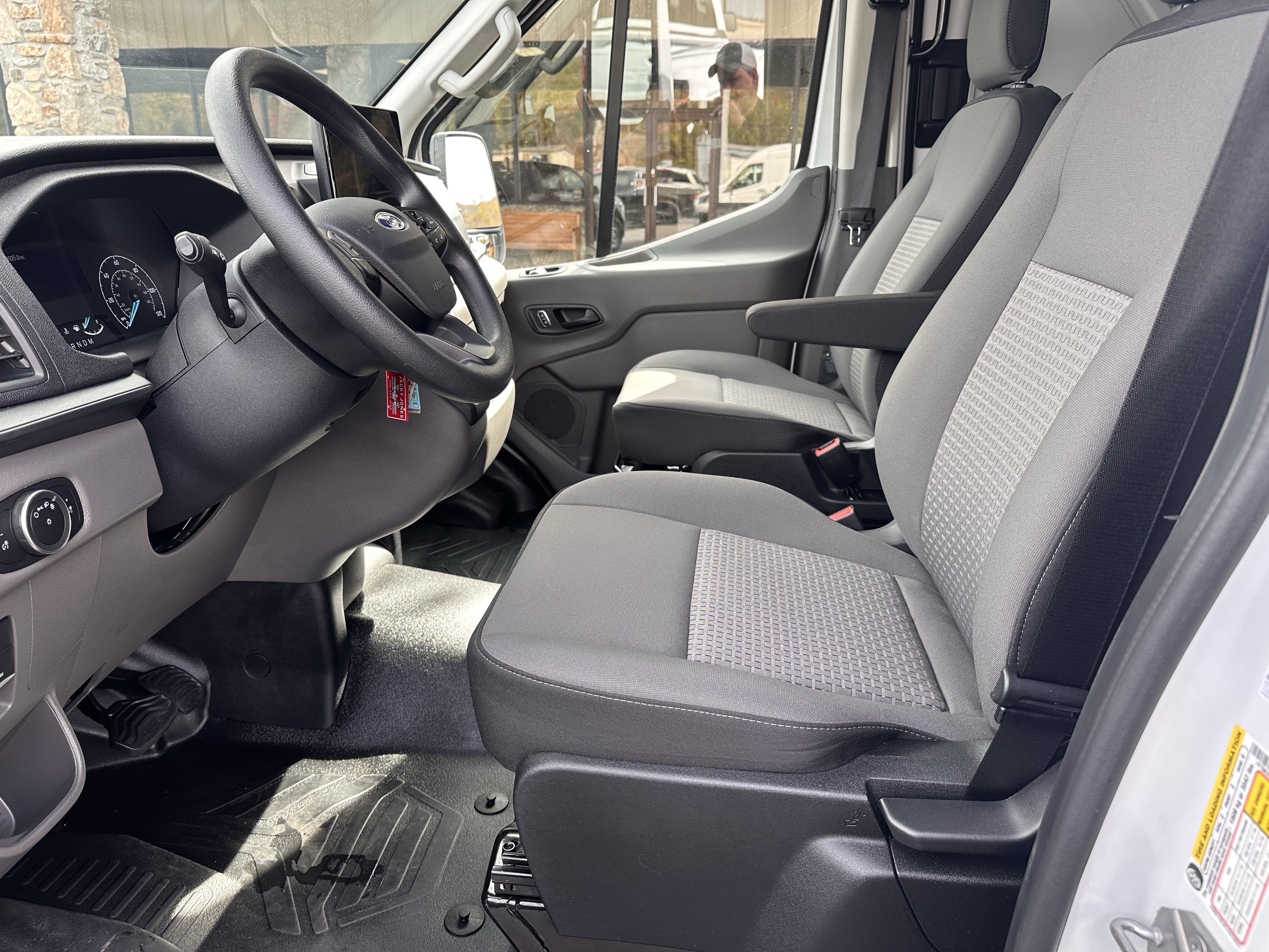 2025 Ford Transit Cargo Van T-250 148" Med Rf 9070 GVWR AWD