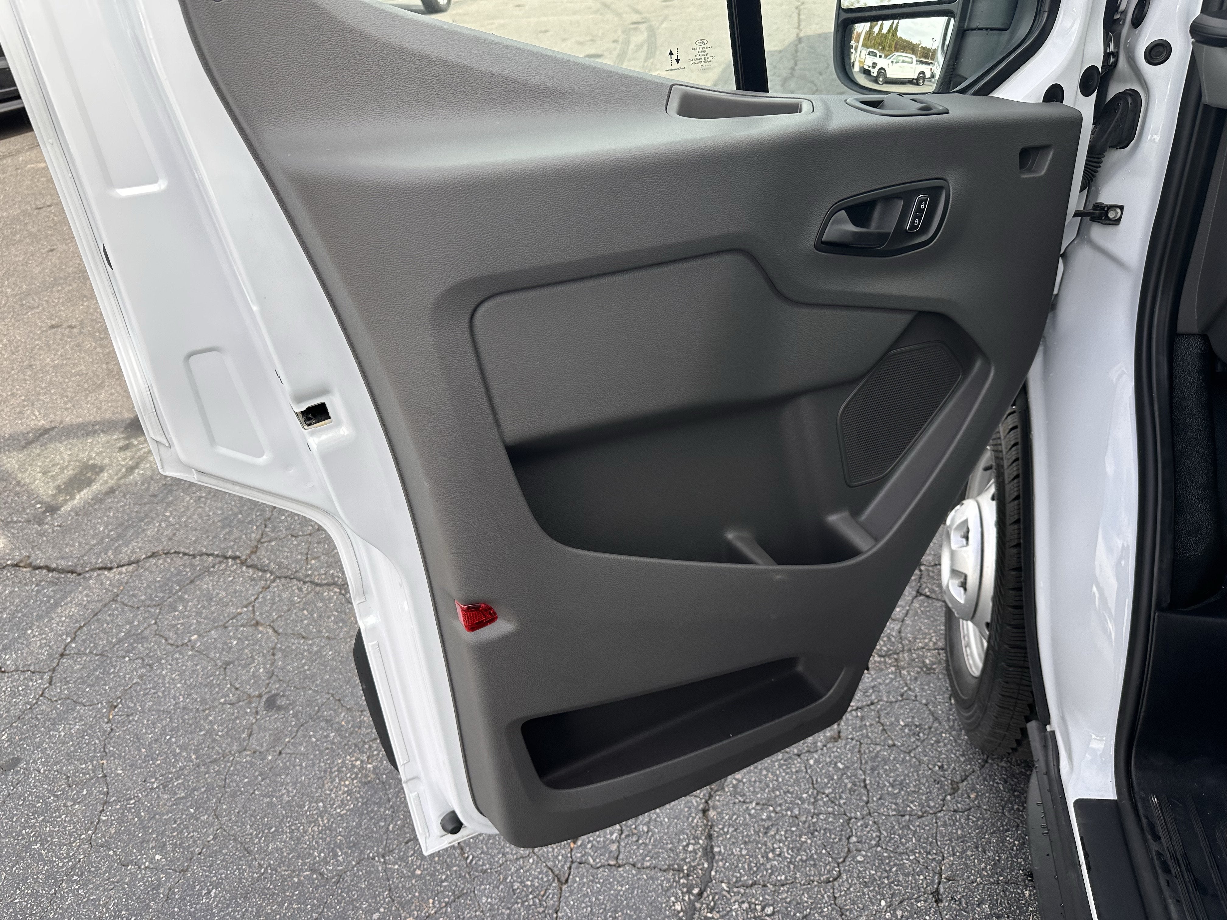 2025 Ford Transit Cargo Van T-250 148" Med Rf 9070 GVWR AWD