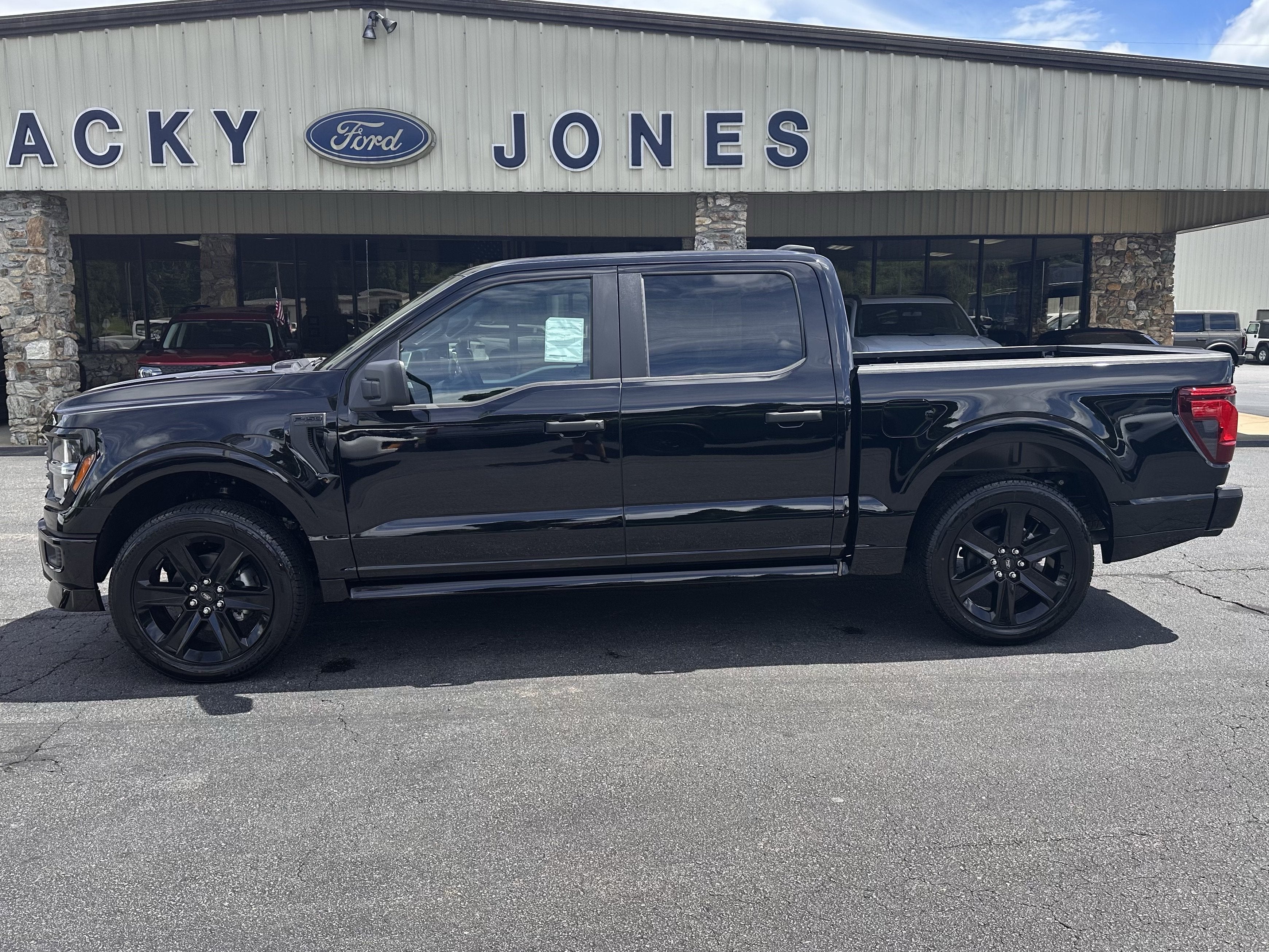 2026 Ford F-150 Lobo