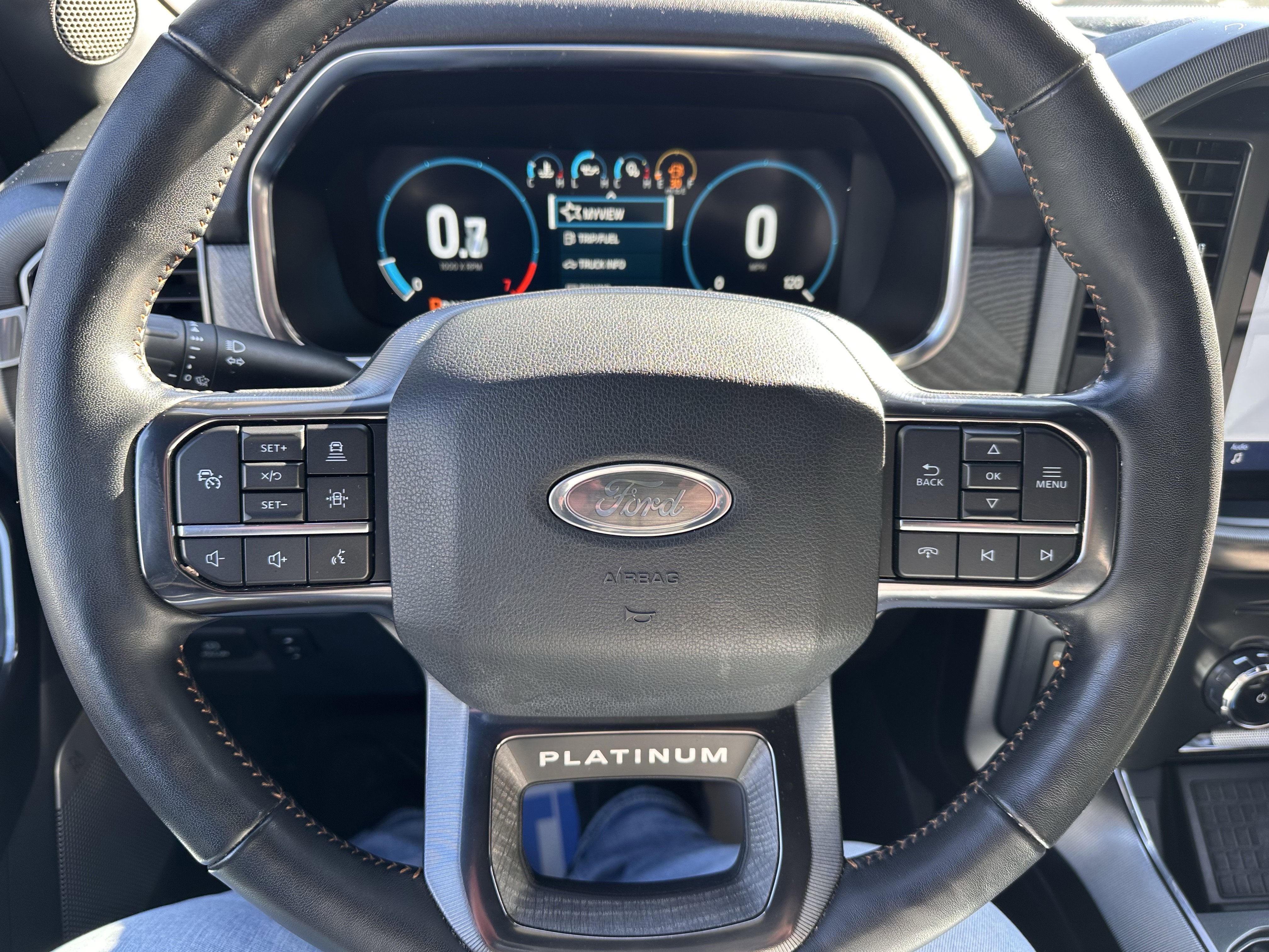 2022 Ford F-150 Platinum