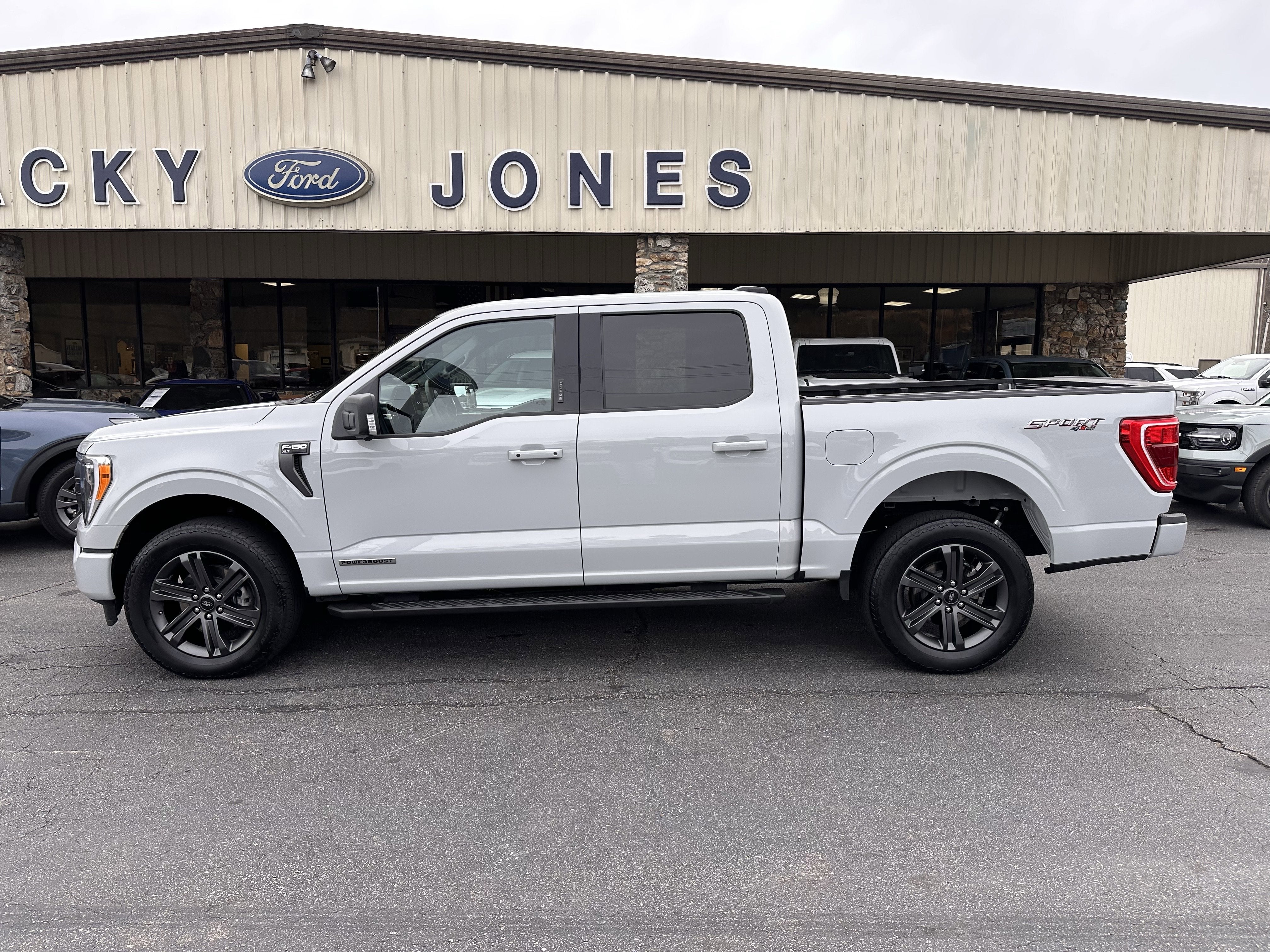 2023 Ford F-150 XLT Powerboost