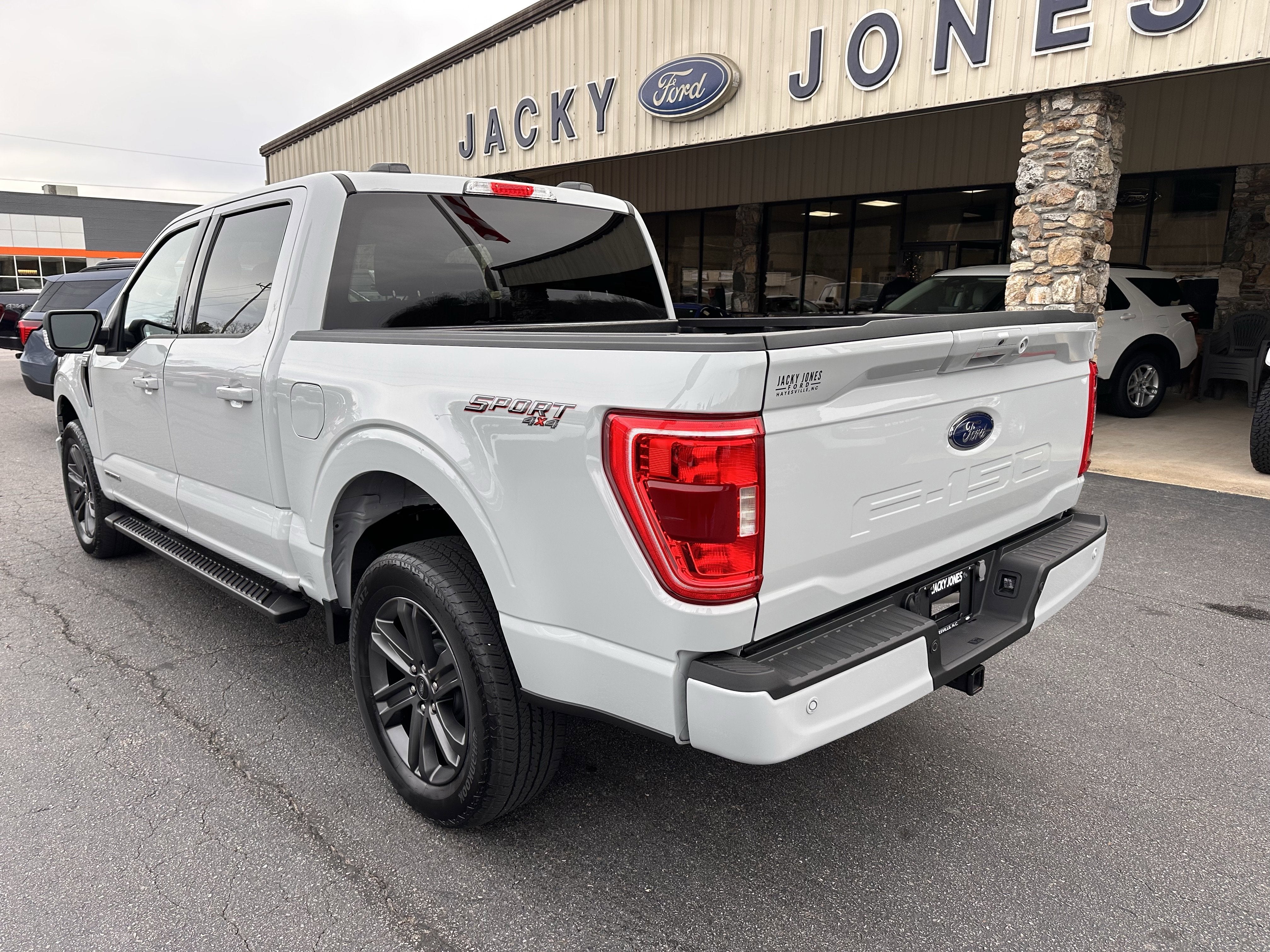 2023 Ford F-150 XLT Powerboost