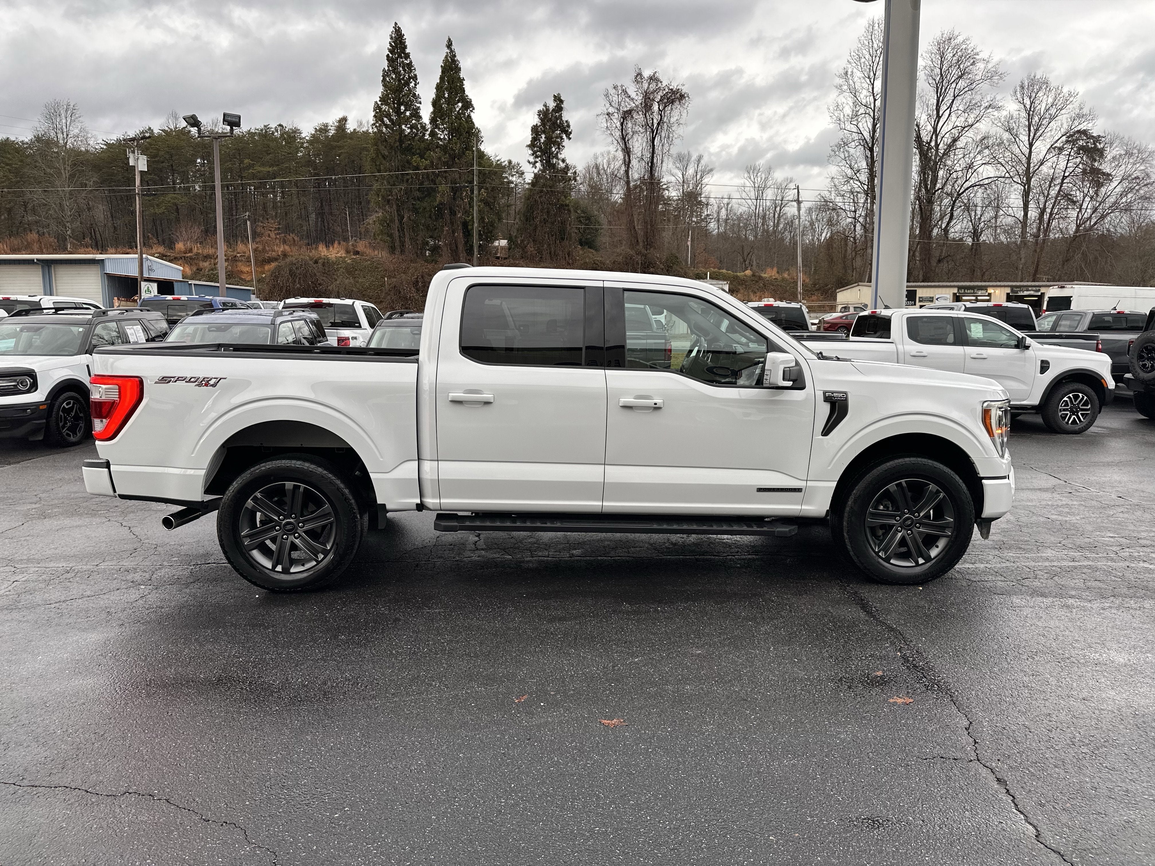 2023 Ford F-150 LARIAT