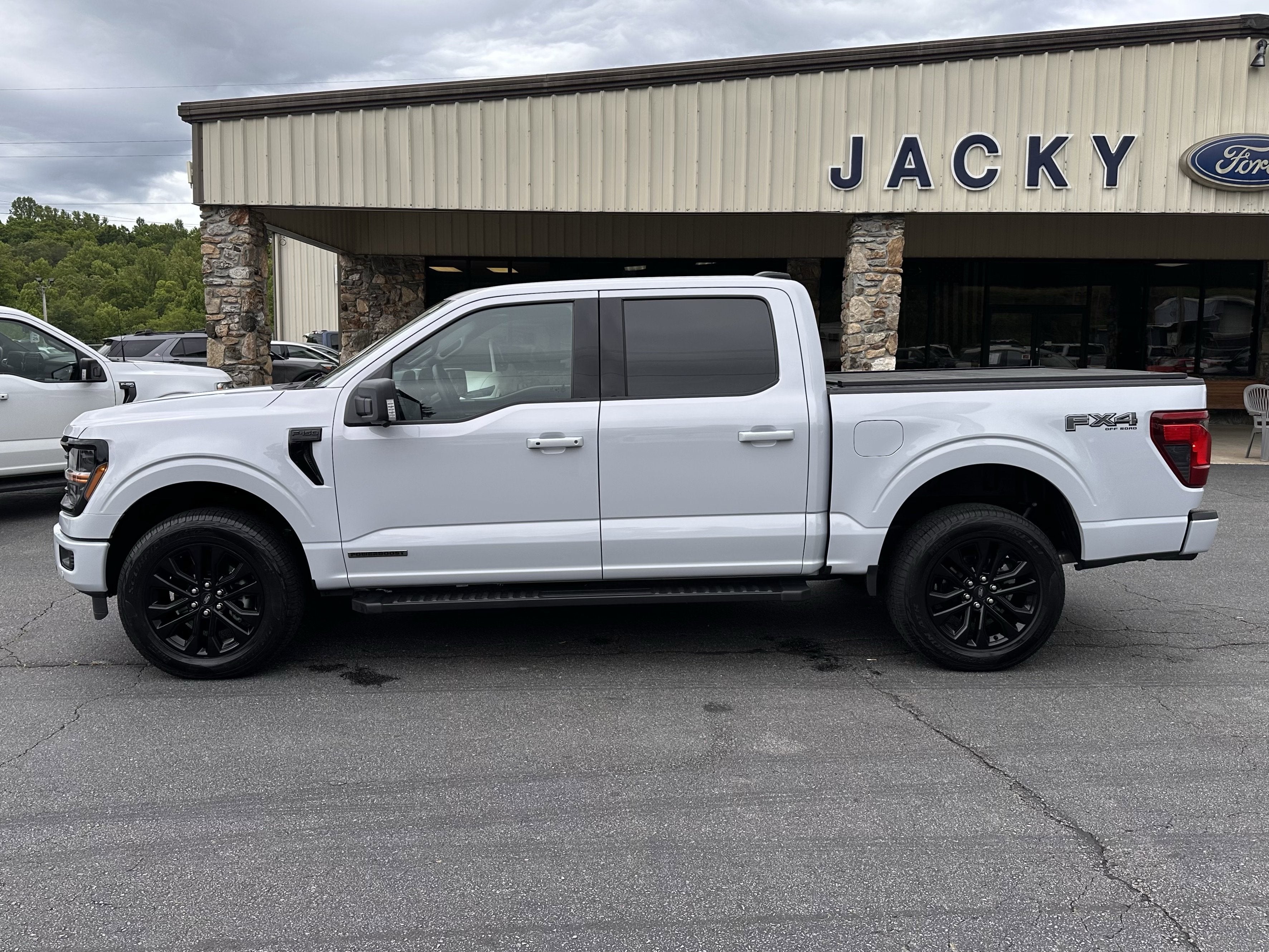 2025 Ford F-150 XLT Powerboost