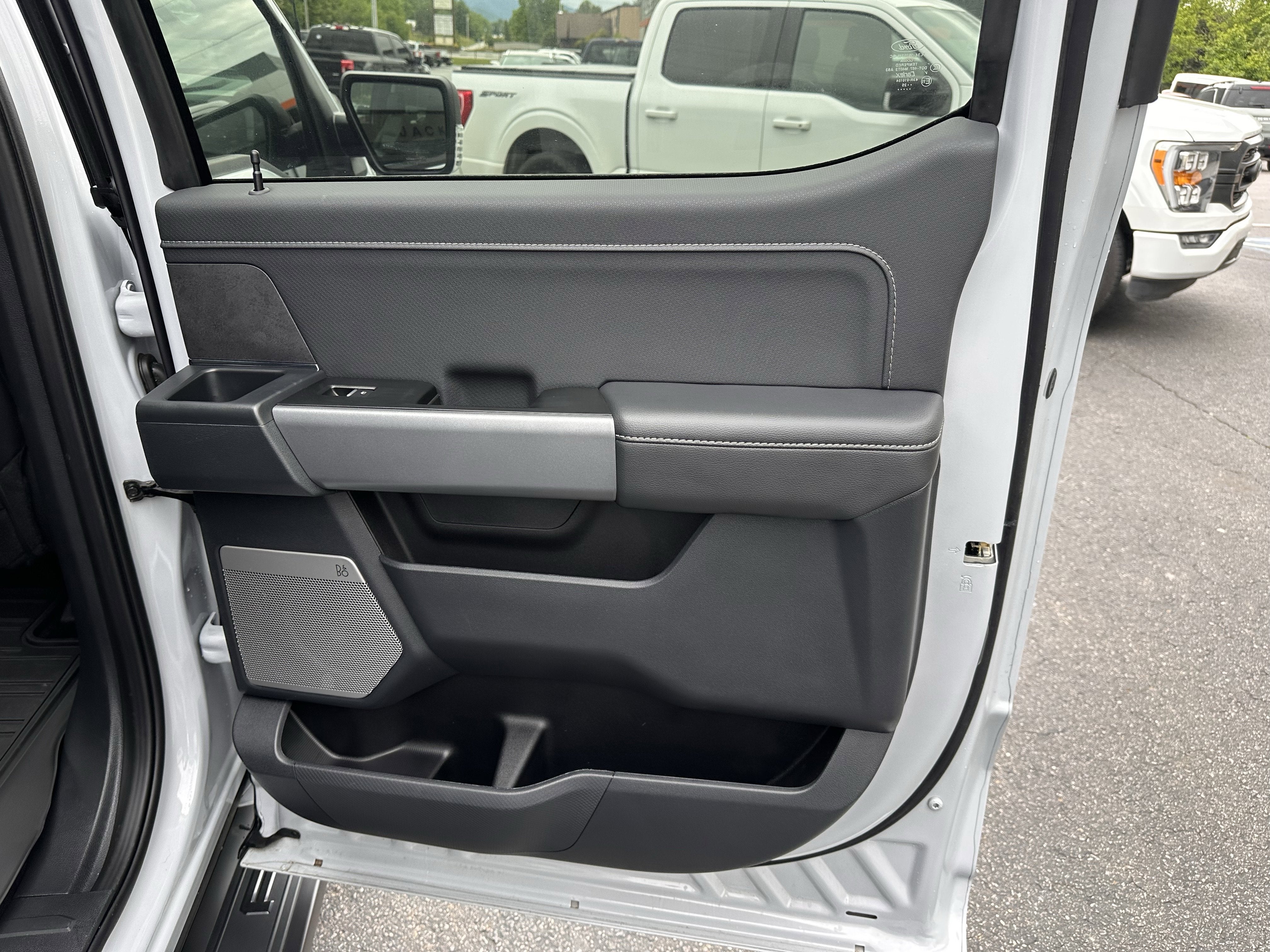 2025 Ford F-150 XLT Powerboost